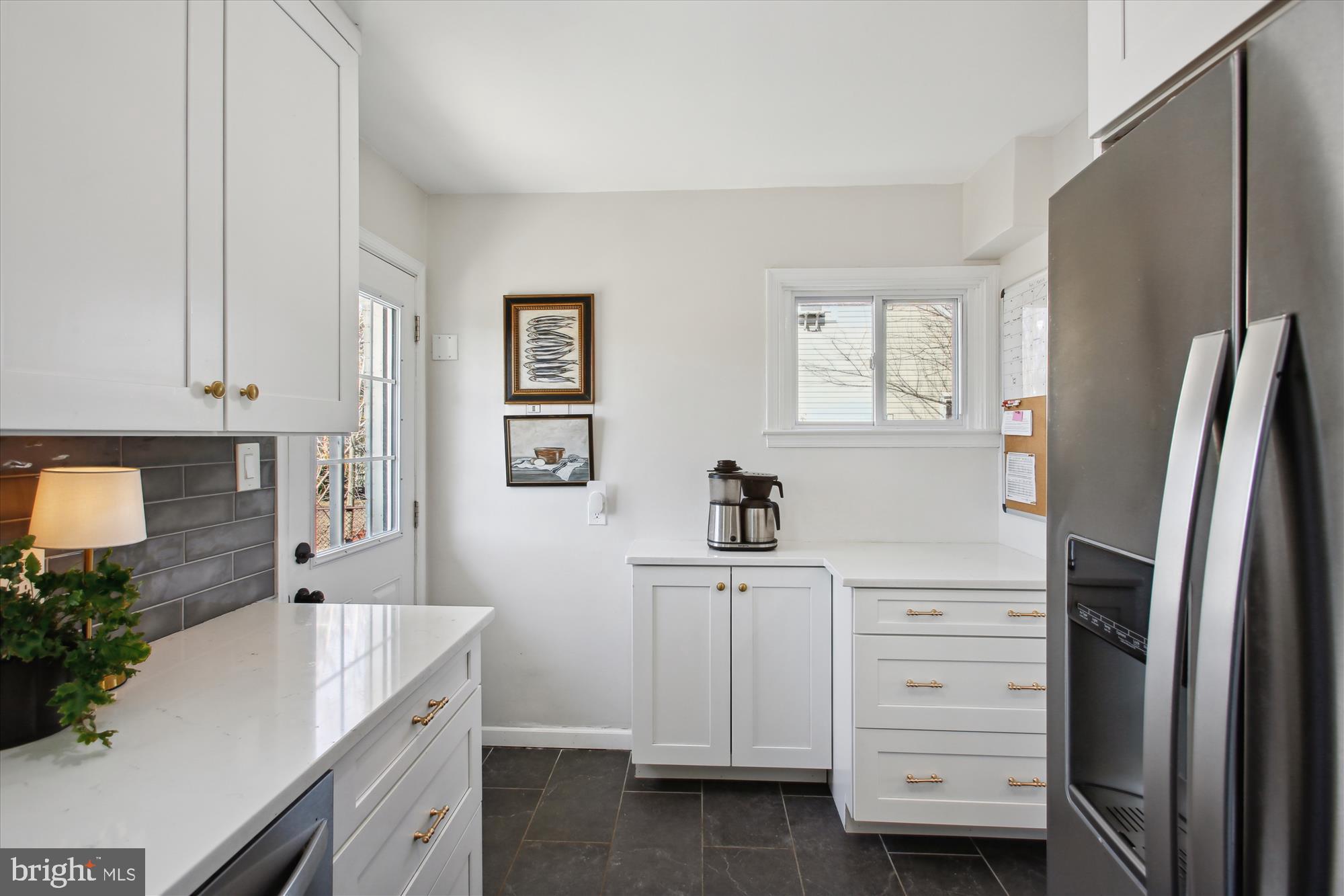 BUCKNELL MANOR - Residential