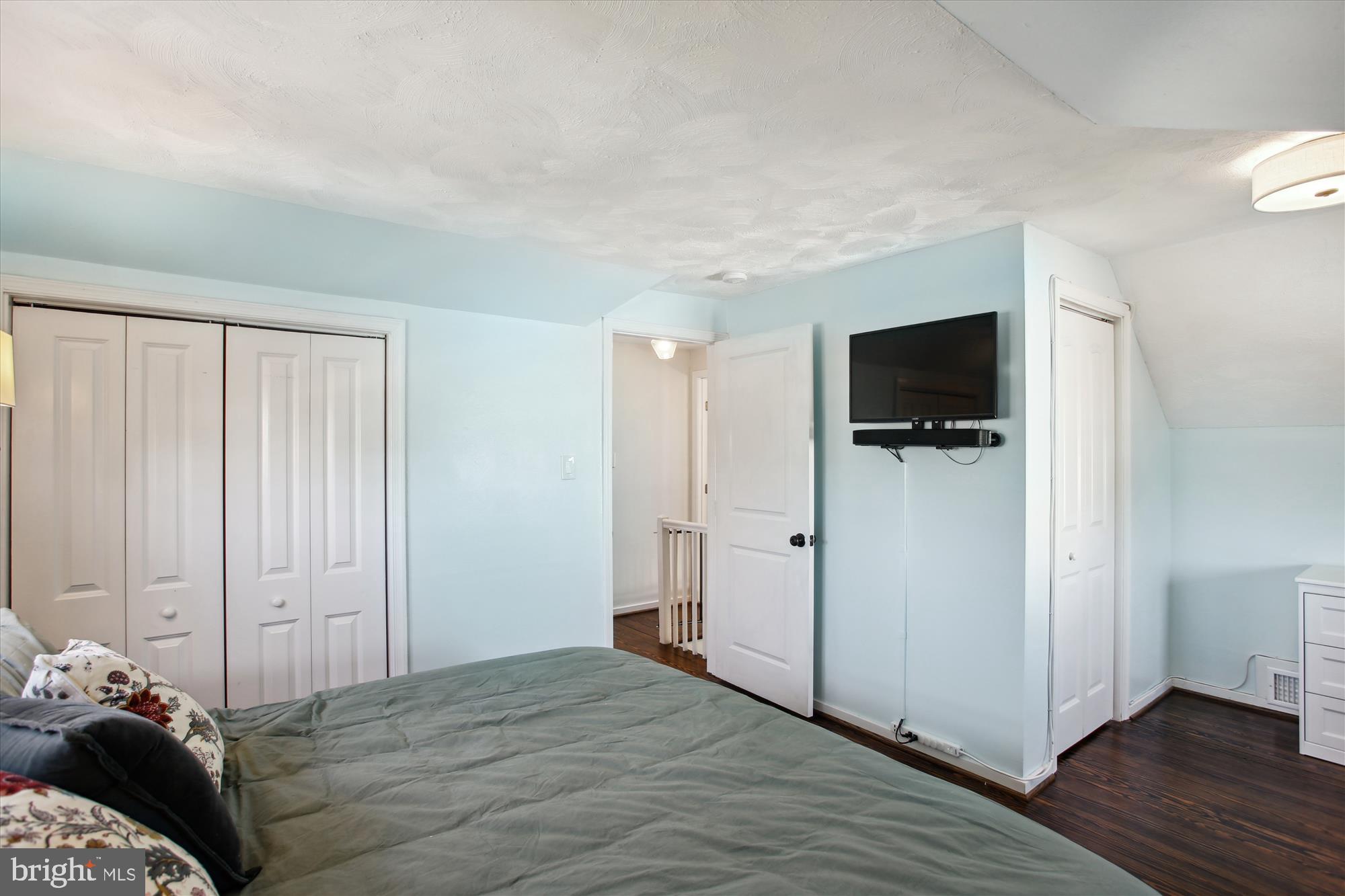 BUCKNELL MANOR - Residential