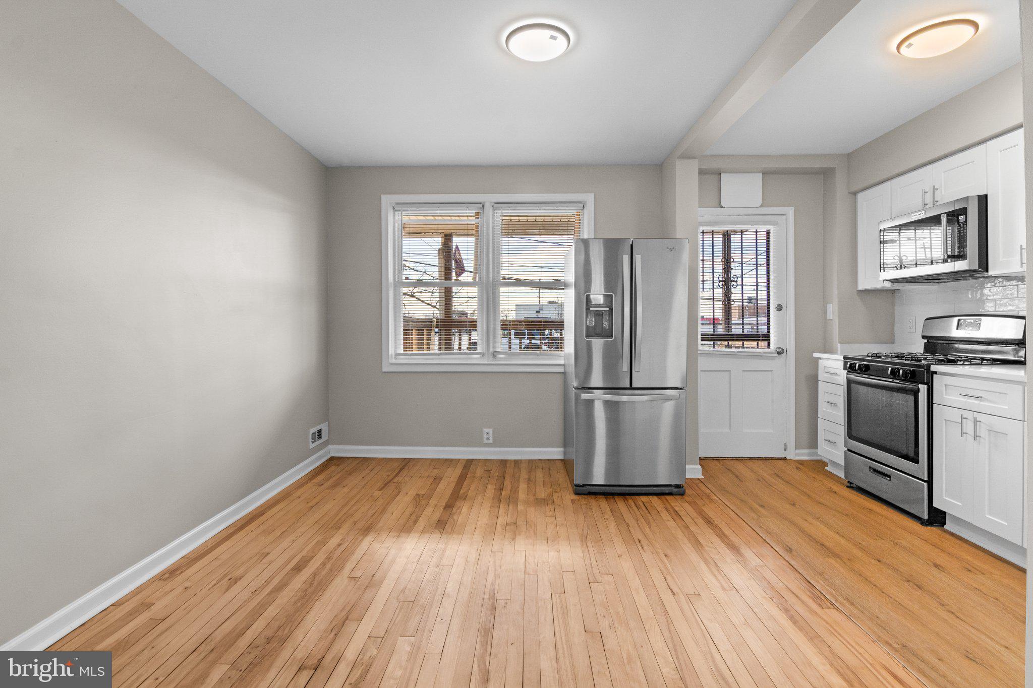 EASTWOOD - Residential