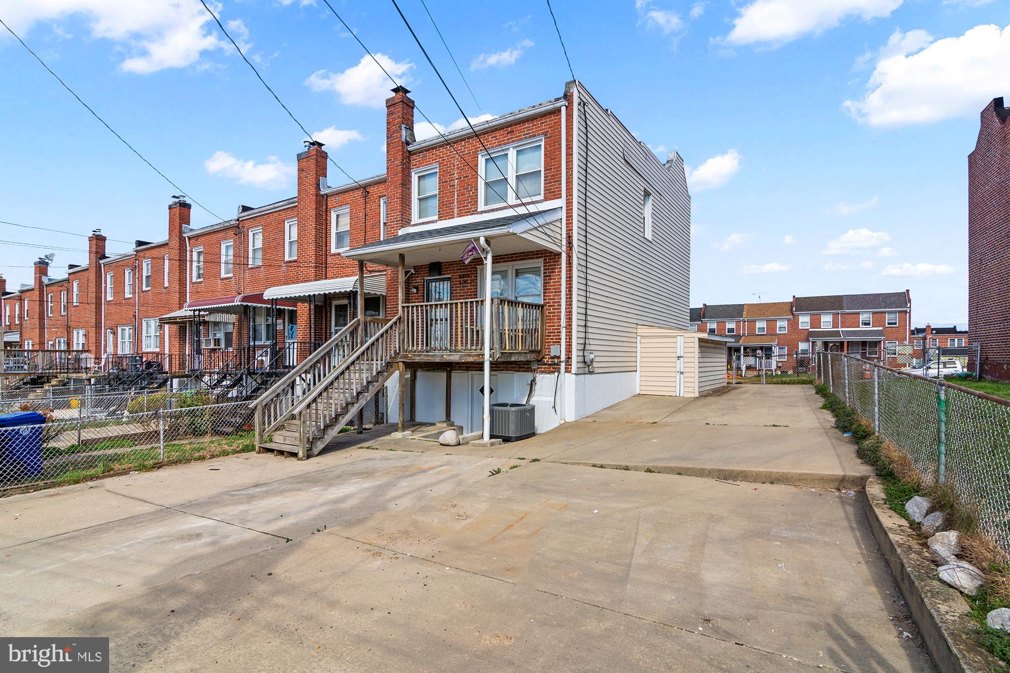 EASTWOOD - Residential