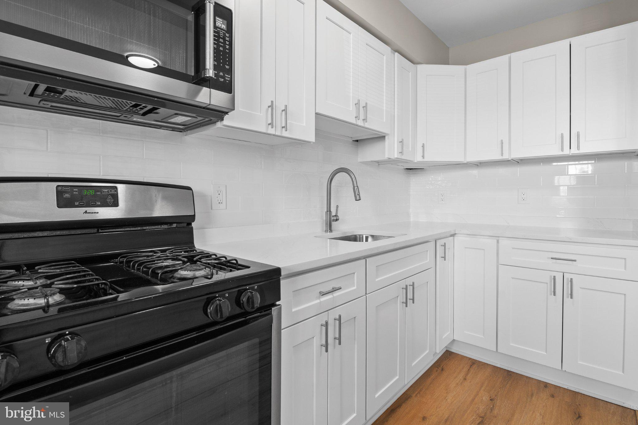 EASTWOOD - Residential