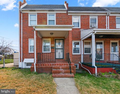Photo of 6929 Bank Street, BALTIMORE, MD 21224 (MLS # MDBA2207712)