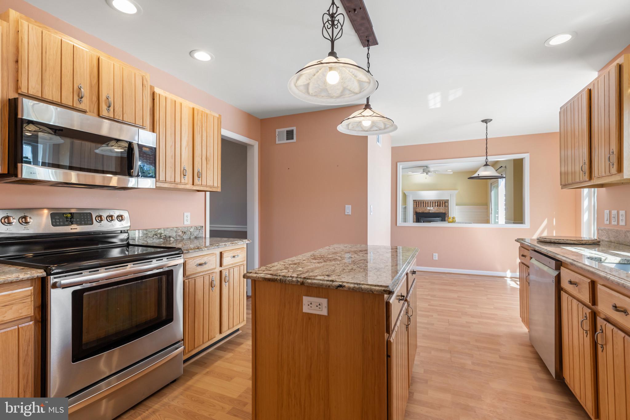 HUNTERS RIDGE - Residential