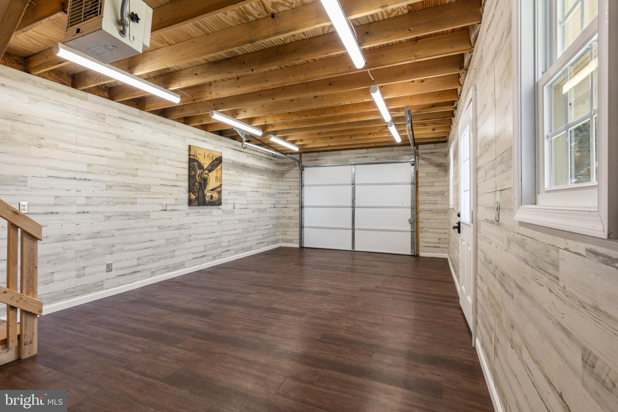 HUNTERS RIDGE - Residential