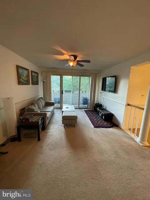 5616 Bloomfield Drive Unit 3, Alexandria, VA MLS: VAFX2238740