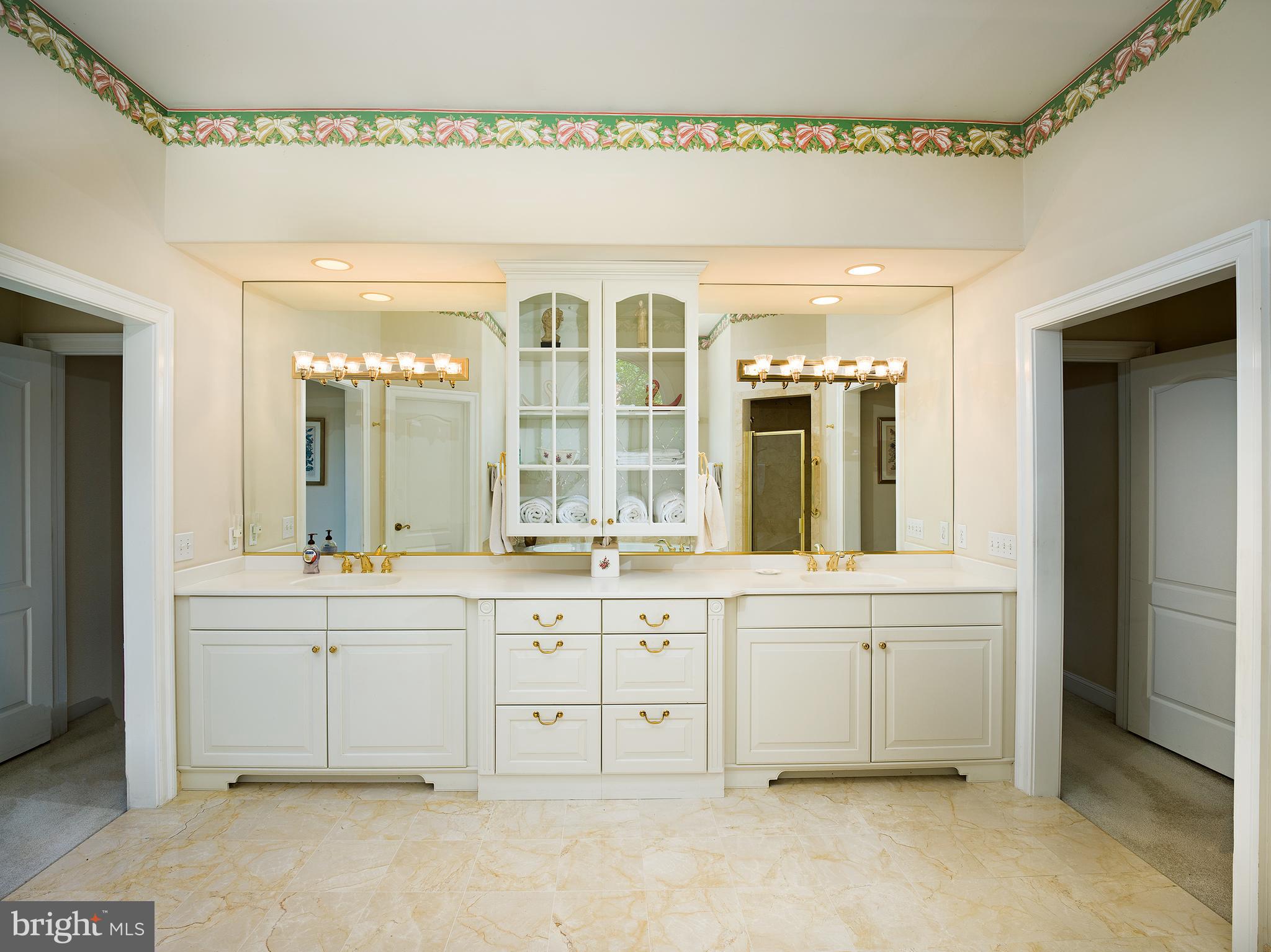 ARONWOLD - Residential