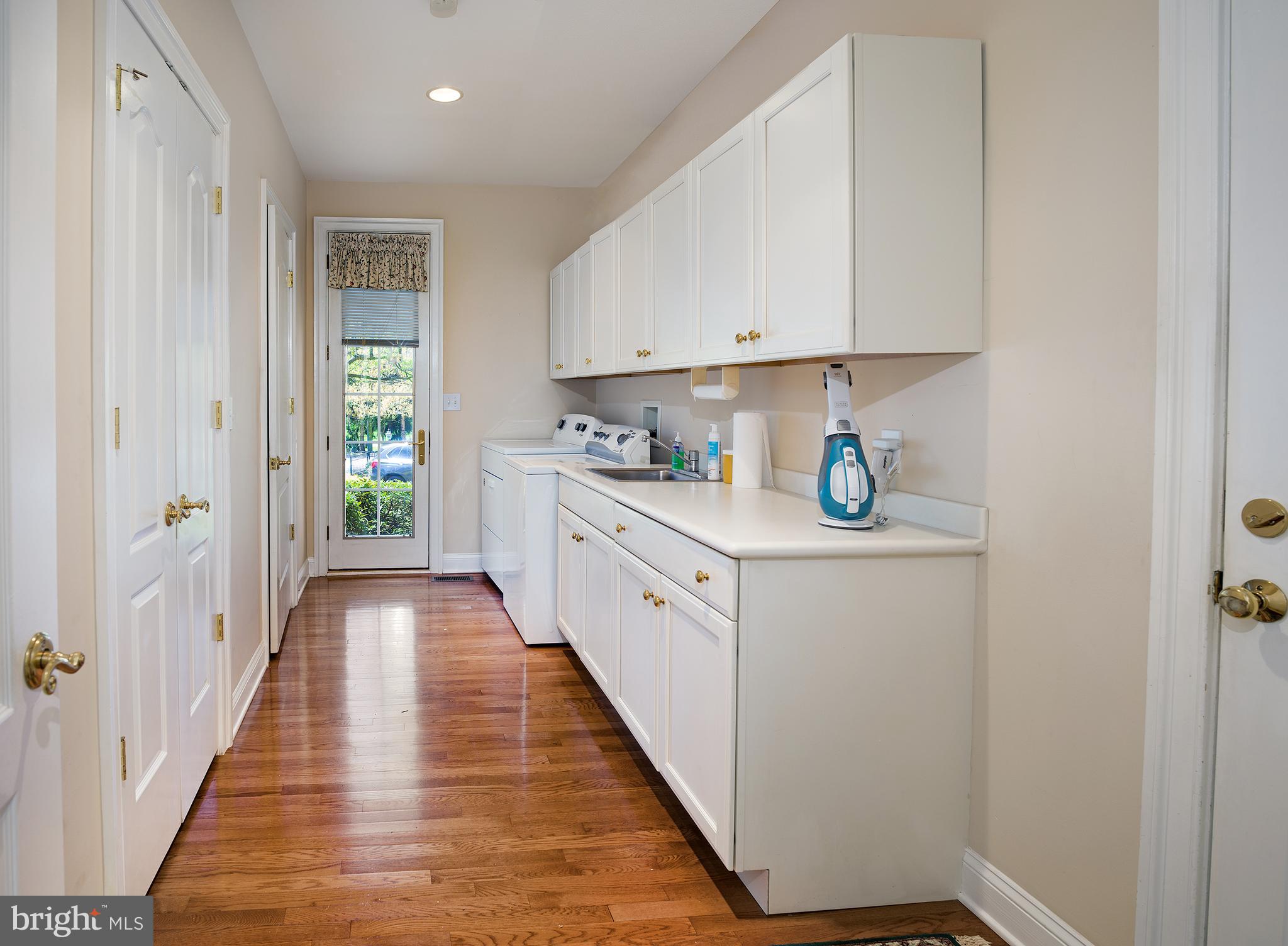 ARONWOLD - Residential