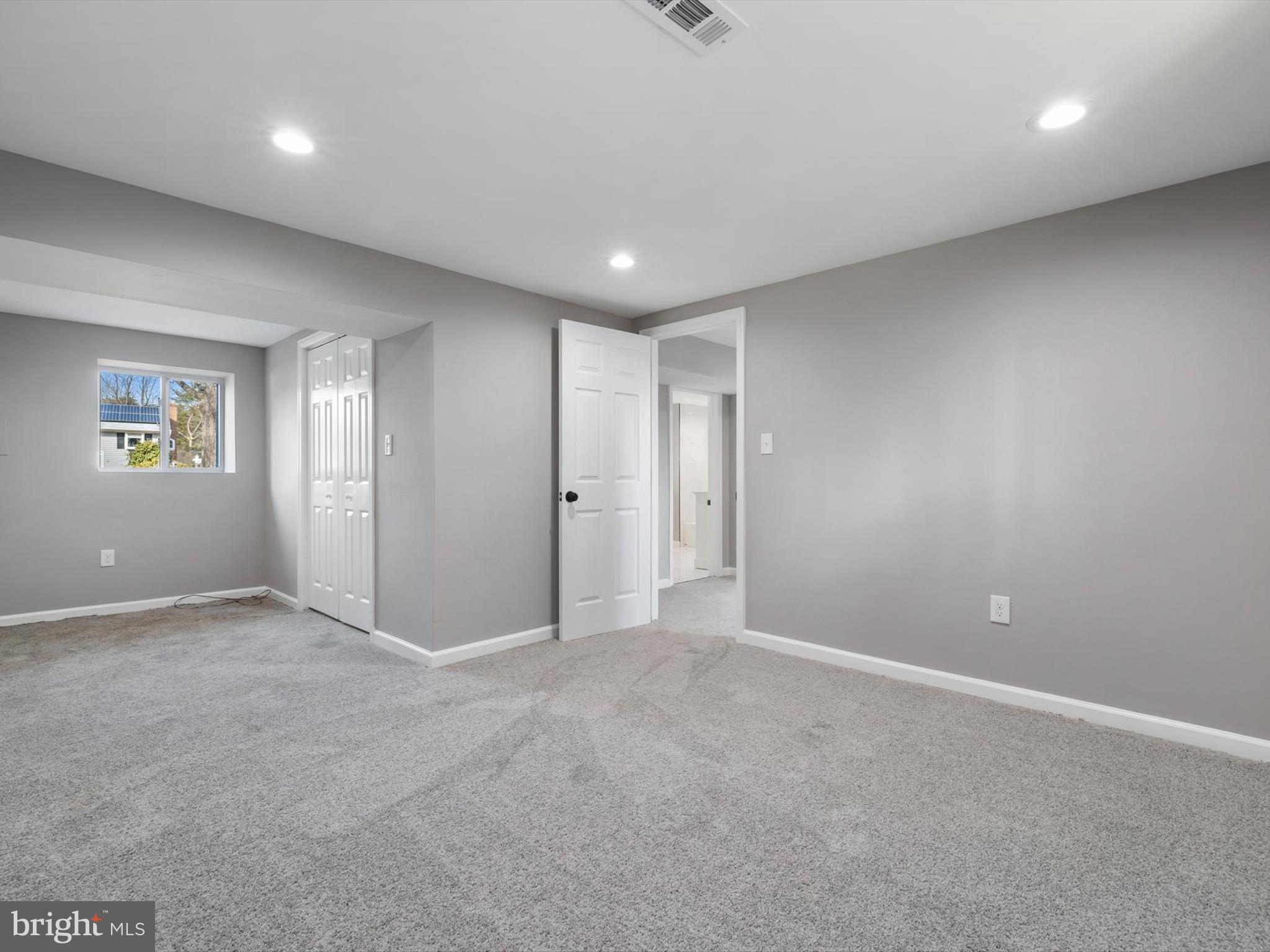 MUNSON HEIGHTS - Residential