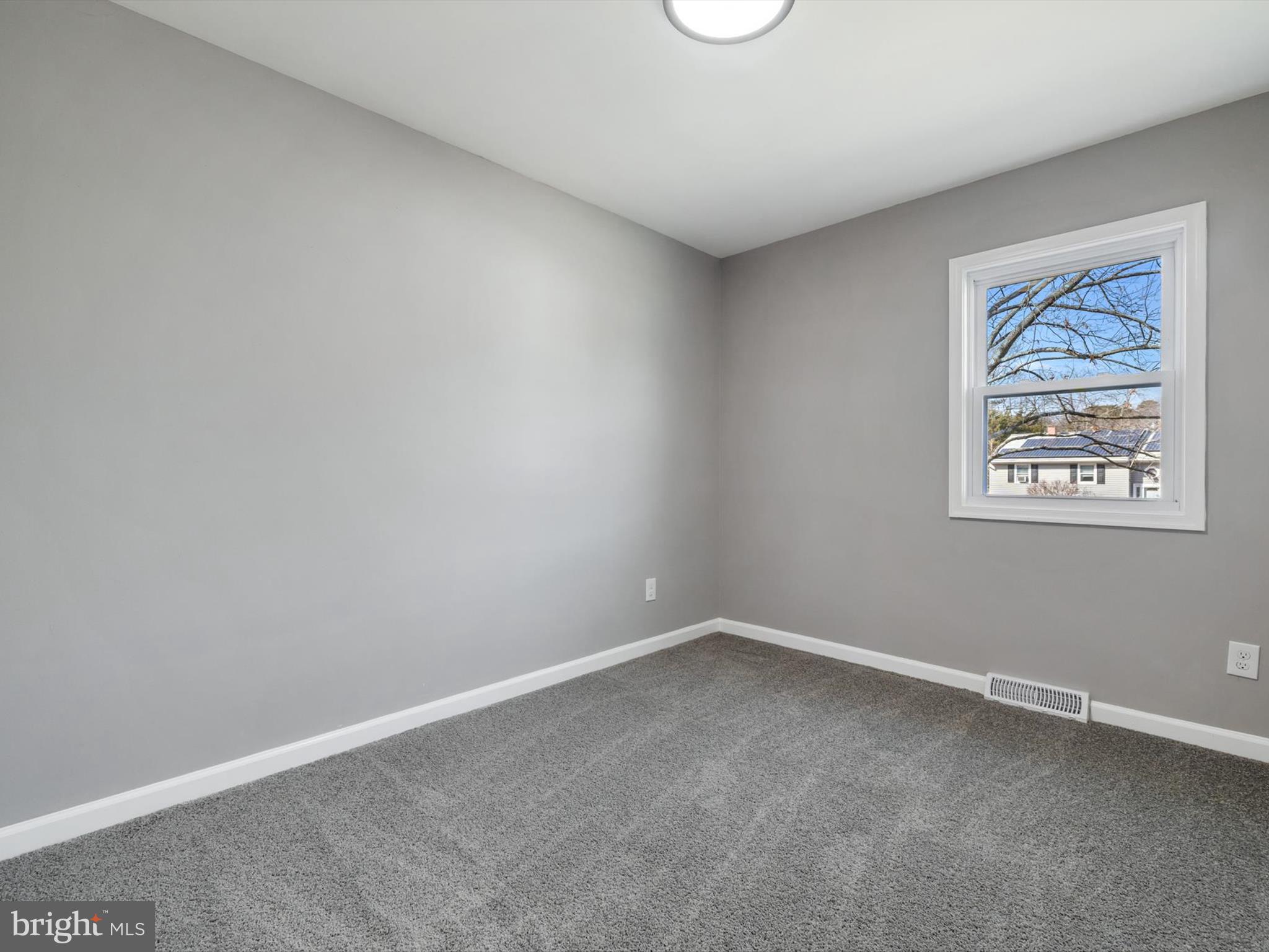 MUNSON HEIGHTS - Residential