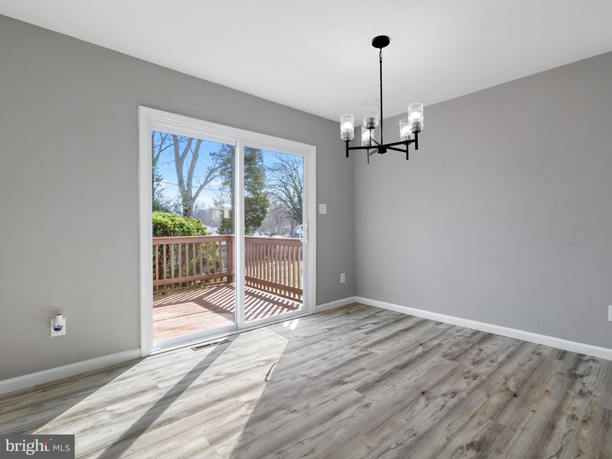 MUNSON HEIGHTS - Residential