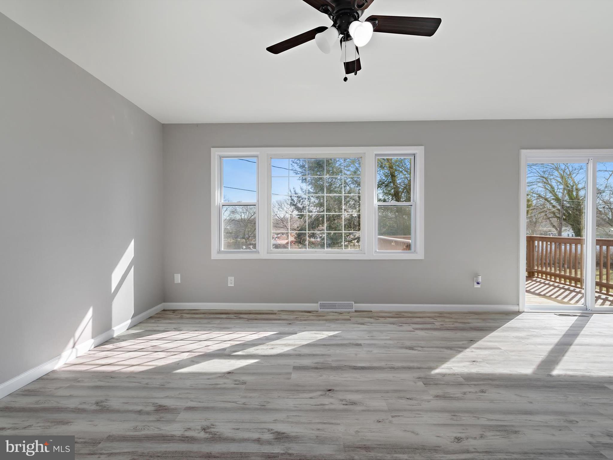 MUNSON HEIGHTS - Residential