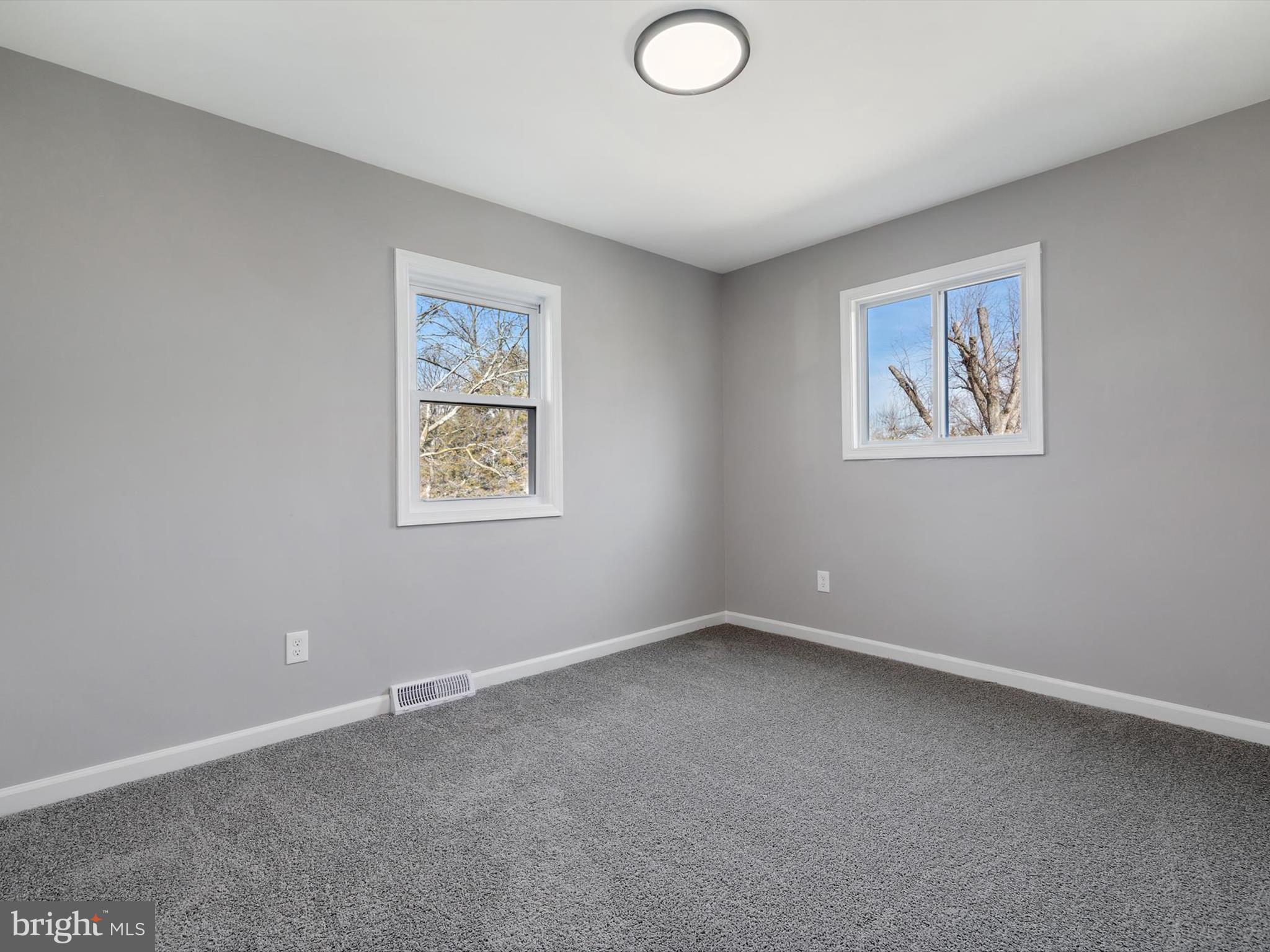 MUNSON HEIGHTS - Residential