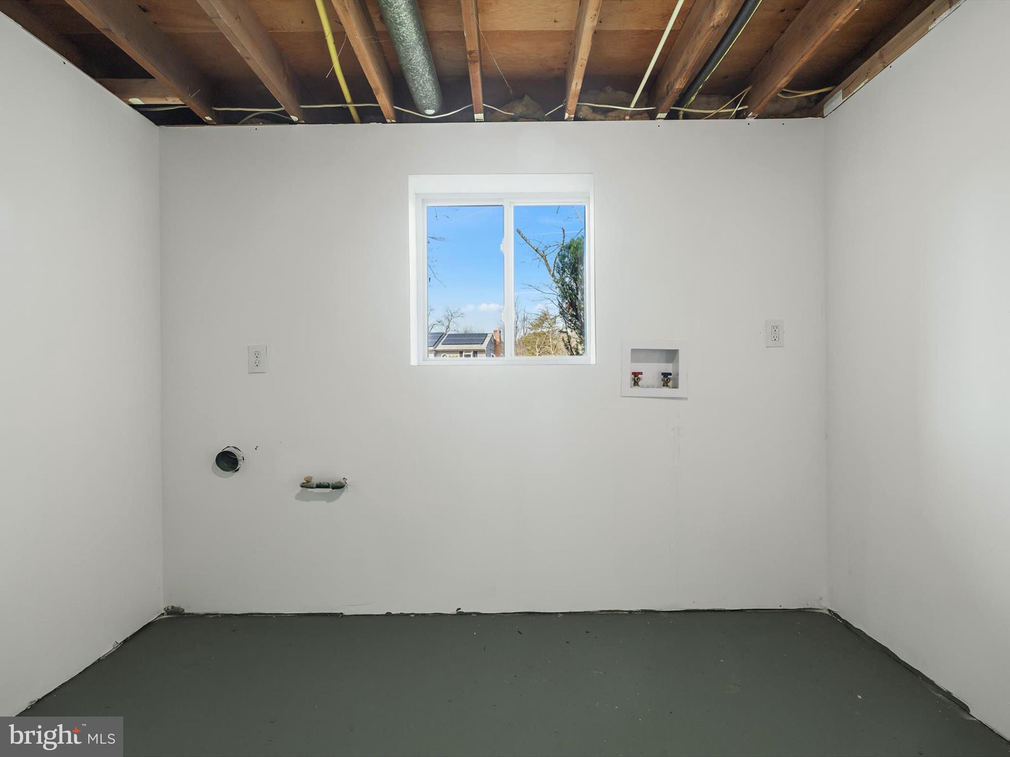 MUNSON HEIGHTS - Residential