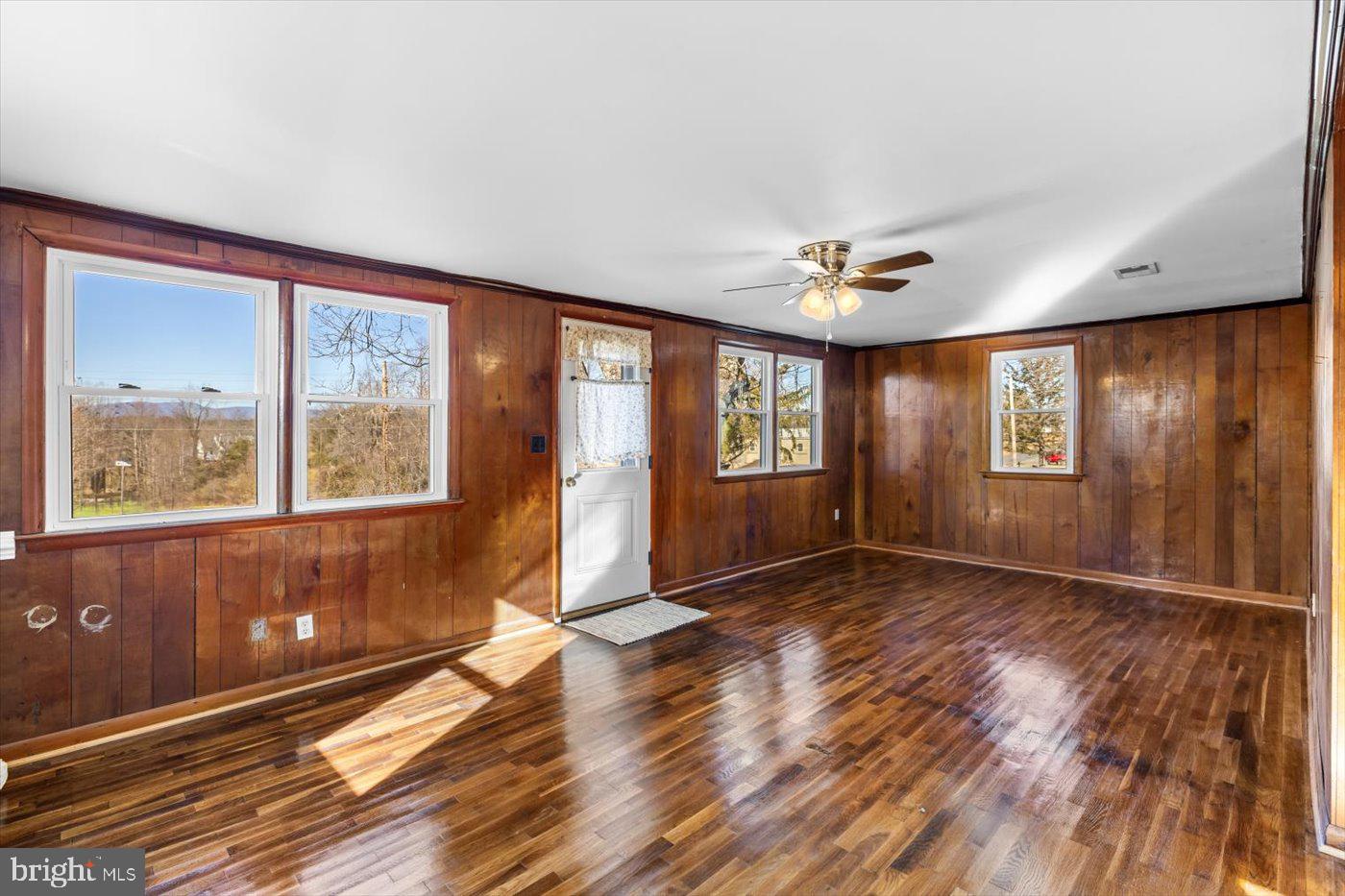 BRIGHTWOOD - Residential