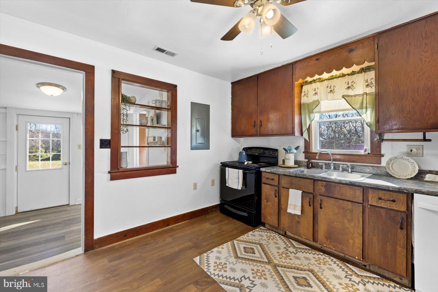 BRIGHTWOOD - Residential