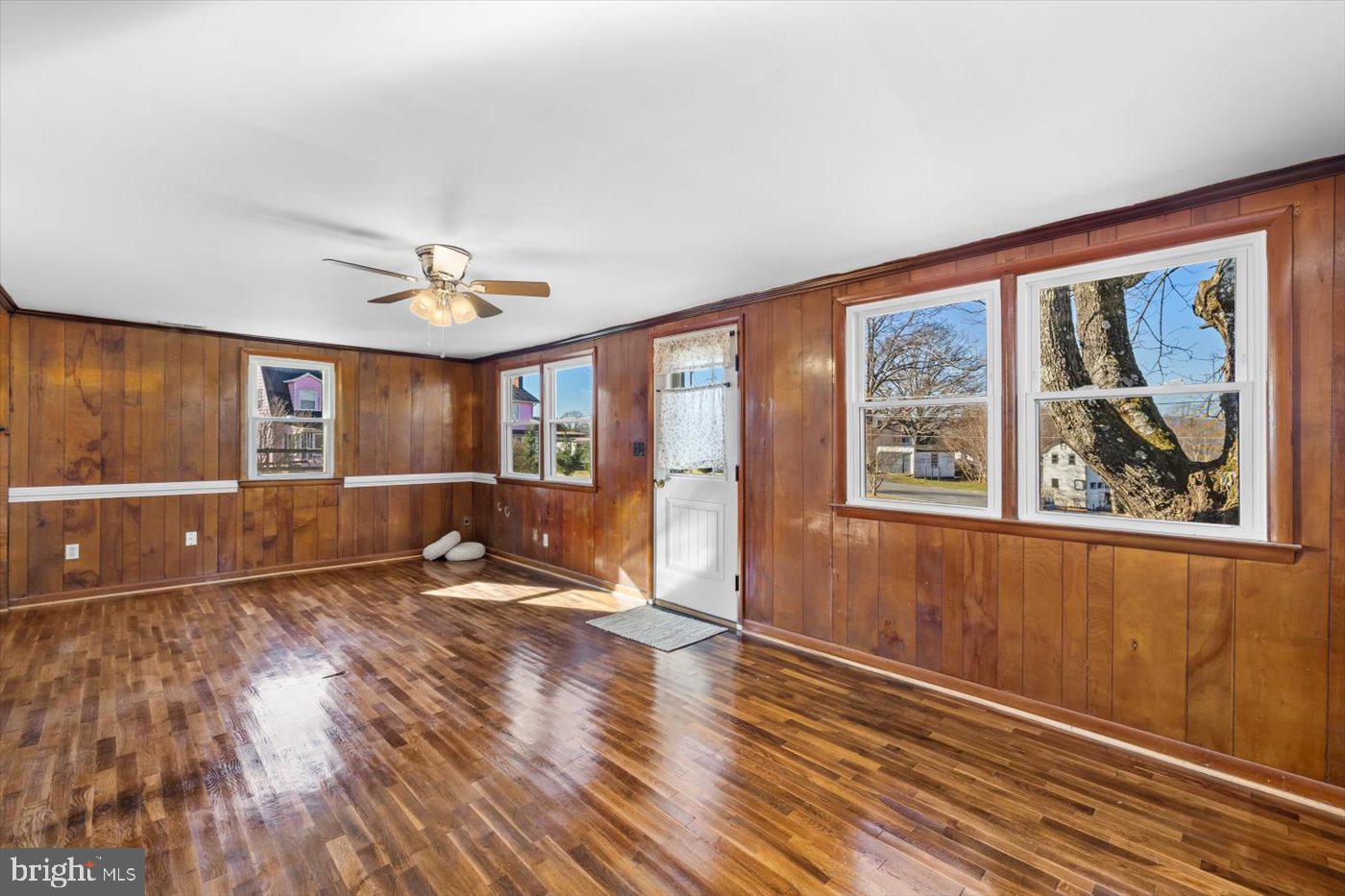 BRIGHTWOOD - Residential