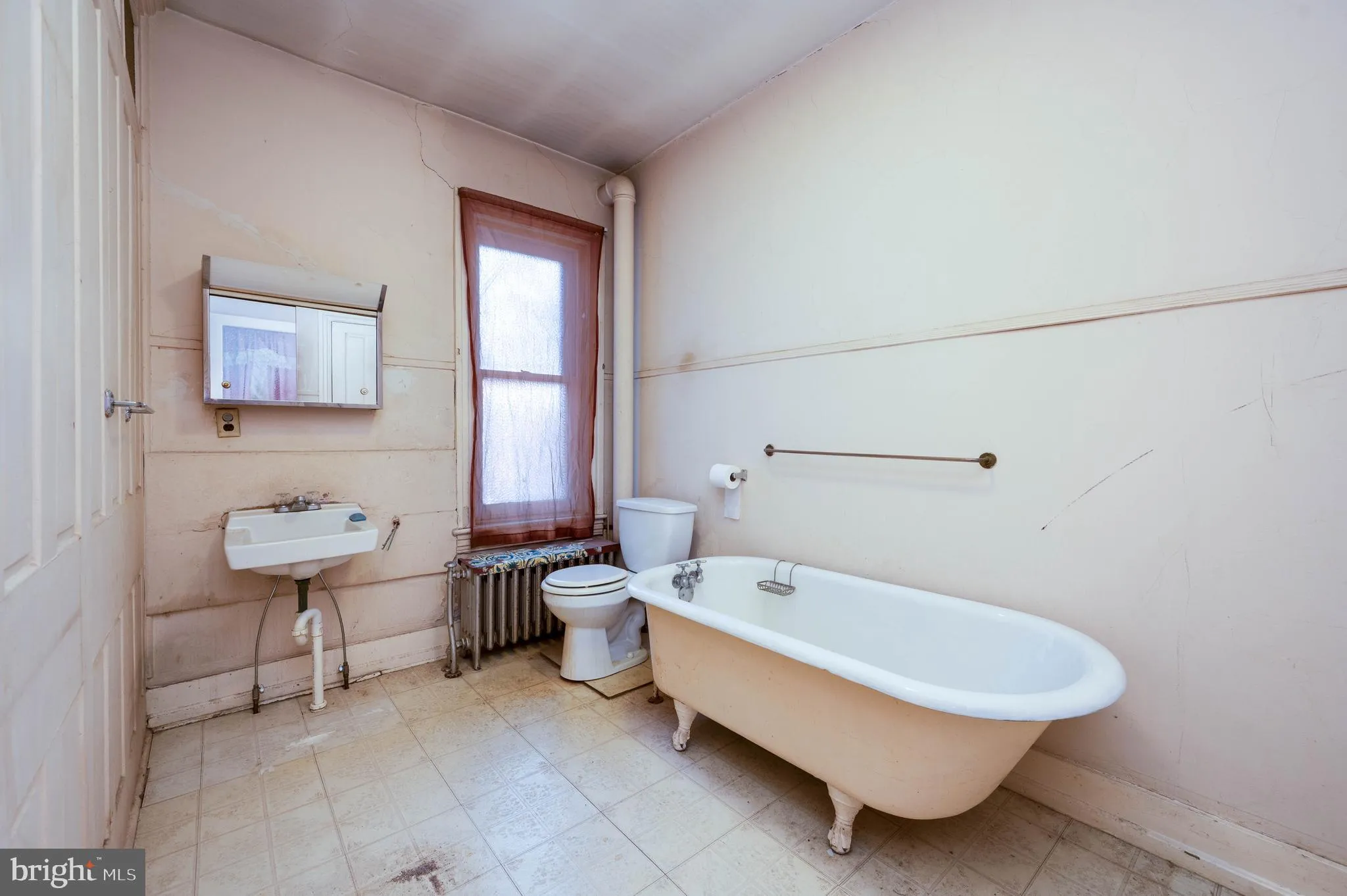 Reading, Pennsylvania 19601, United States, 3 Bedrooms Bedrooms, ,2 BathroomsBathrooms,Residential,Active,149441