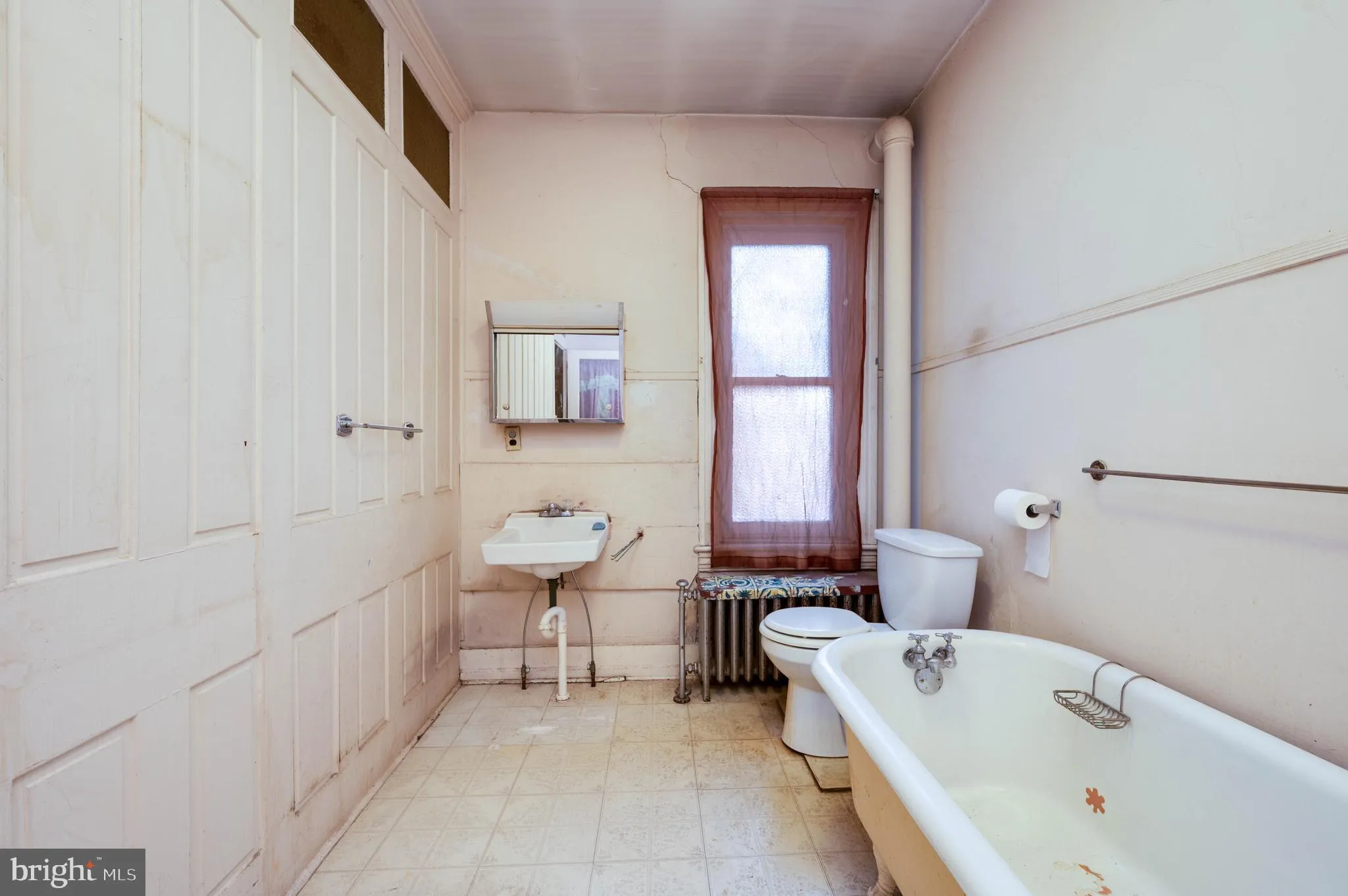 Reading, Pennsylvania 19601, United States, 3 Bedrooms Bedrooms, ,2 BathroomsBathrooms,Residential,Active,149441