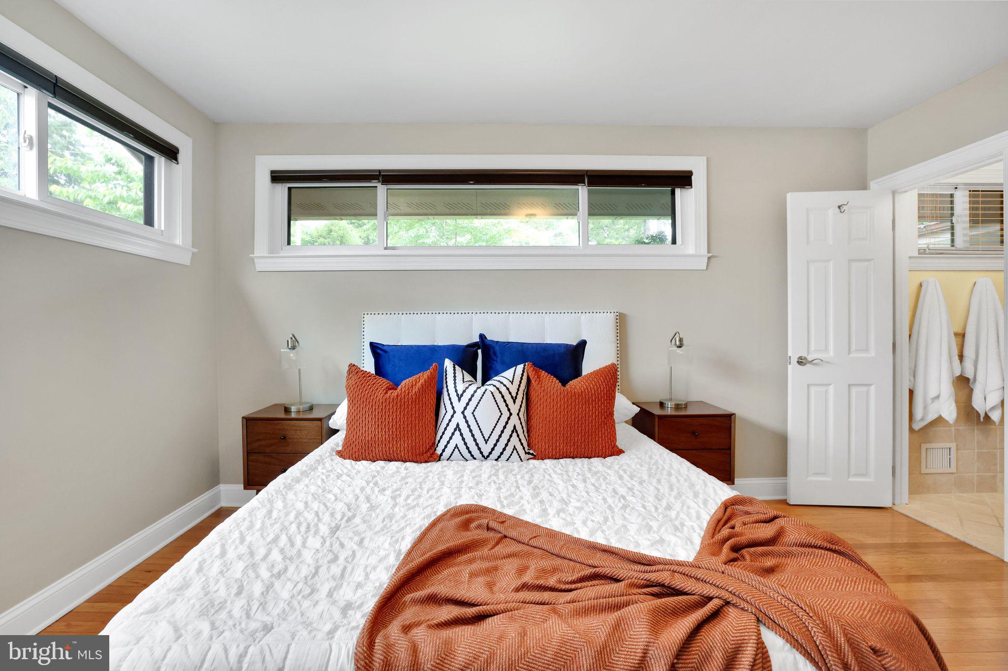 KNOLLWOOD - Residential