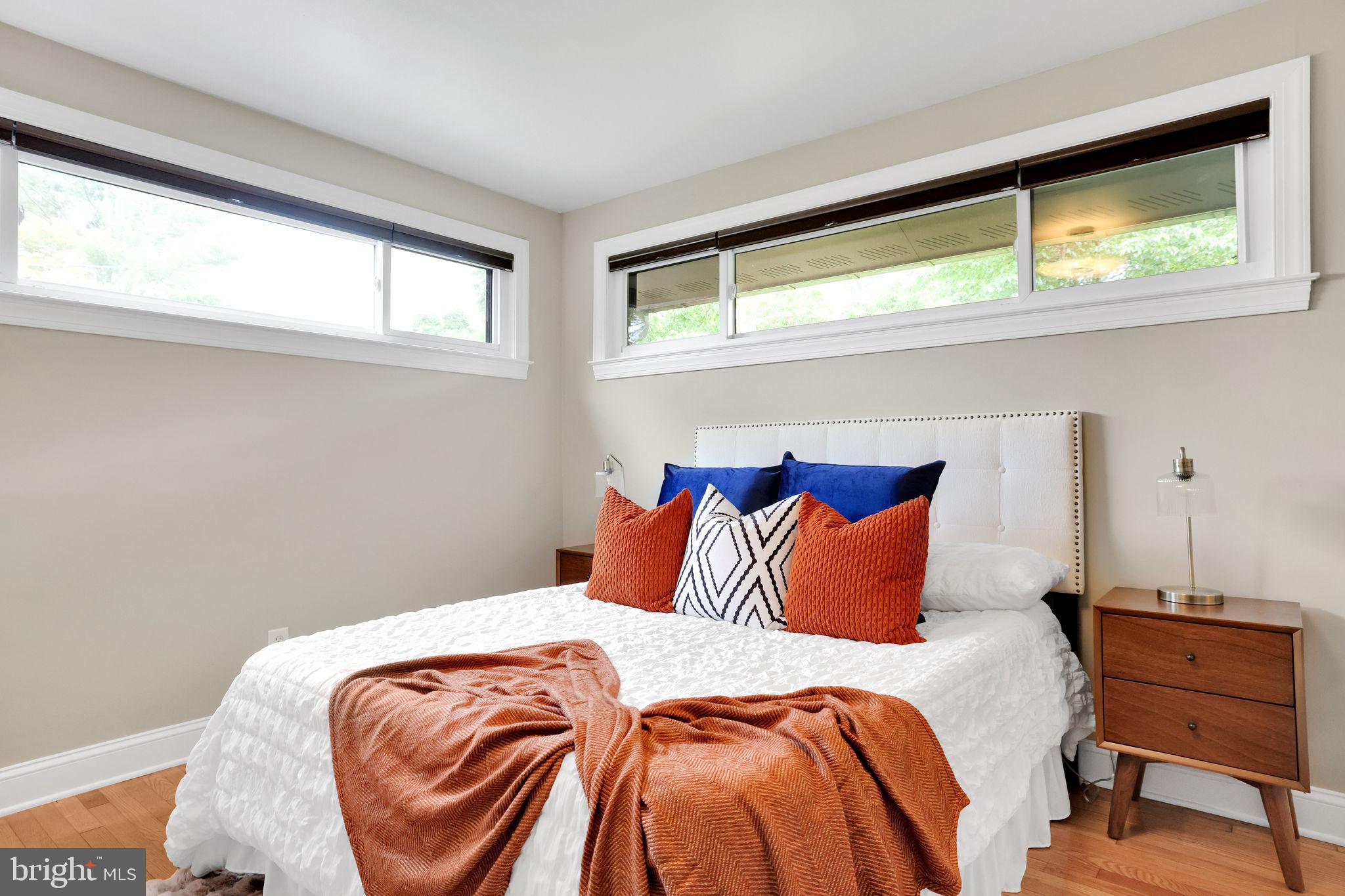 KNOLLWOOD - Residential