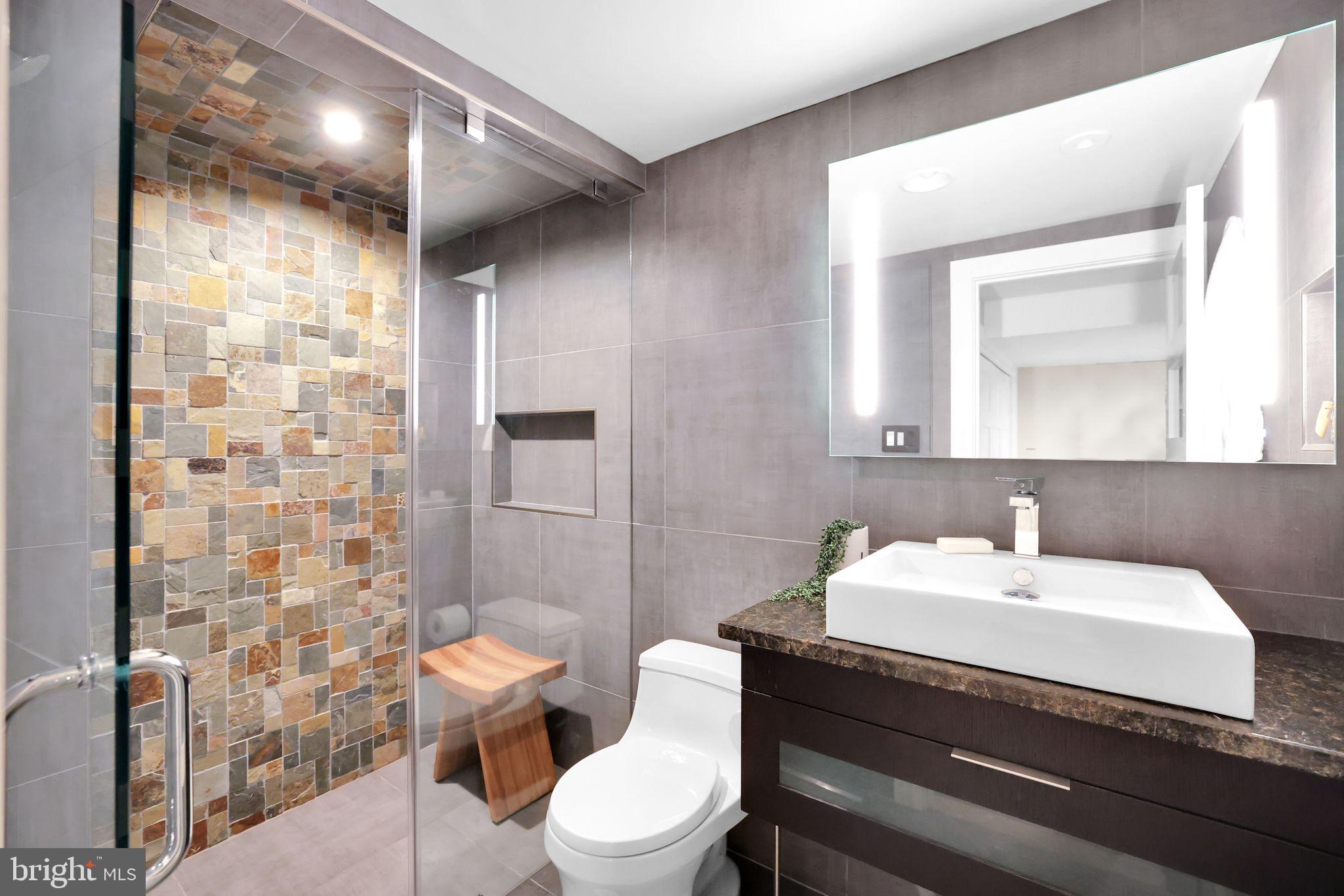 KNOLLWOOD - Residential