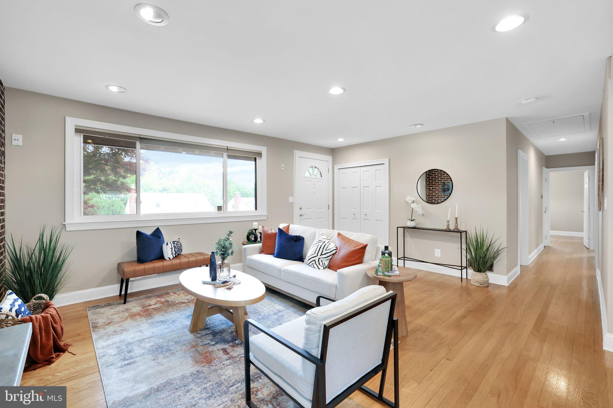 KNOLLWOOD - Residential