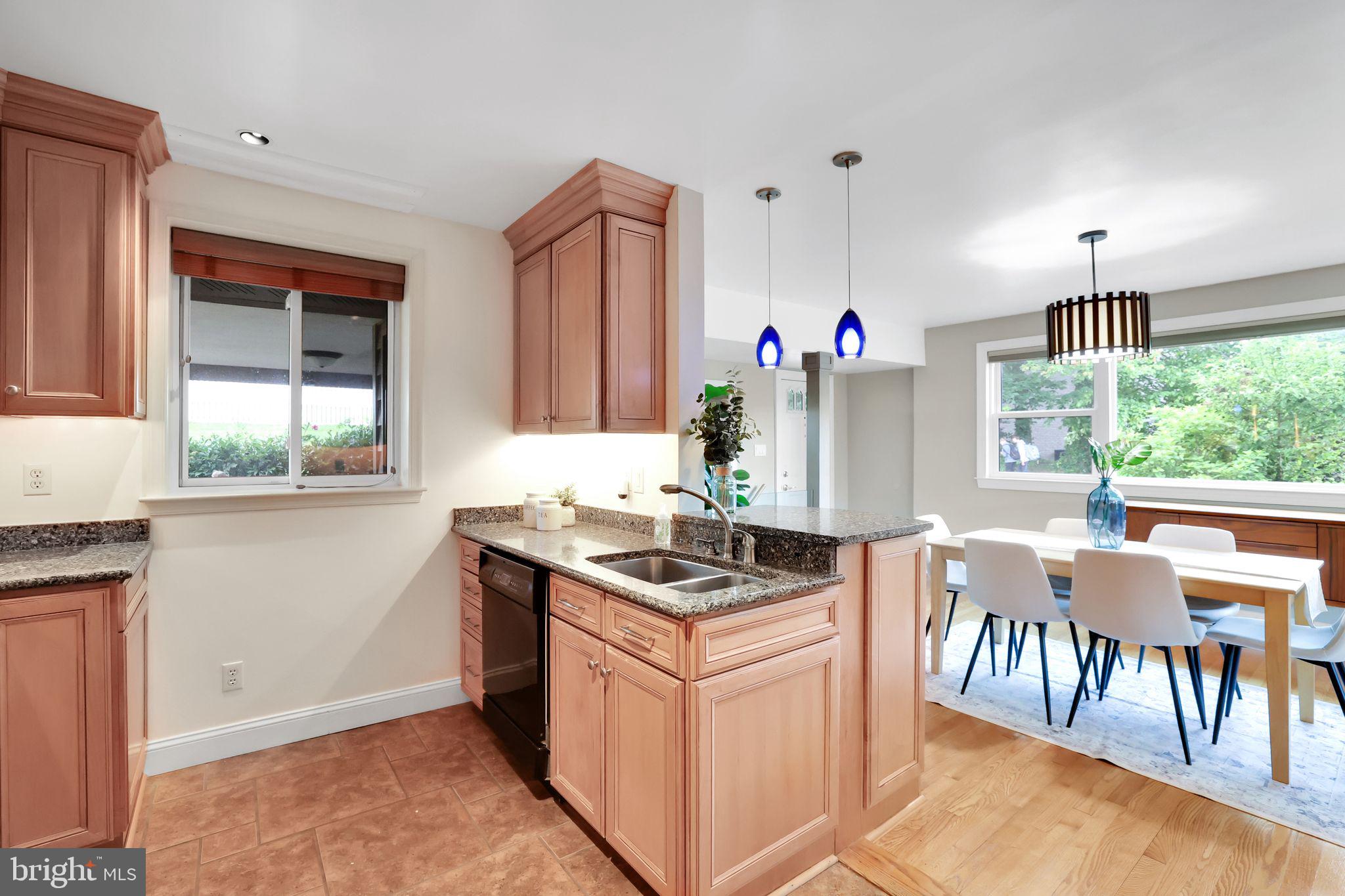 KNOLLWOOD - Residential