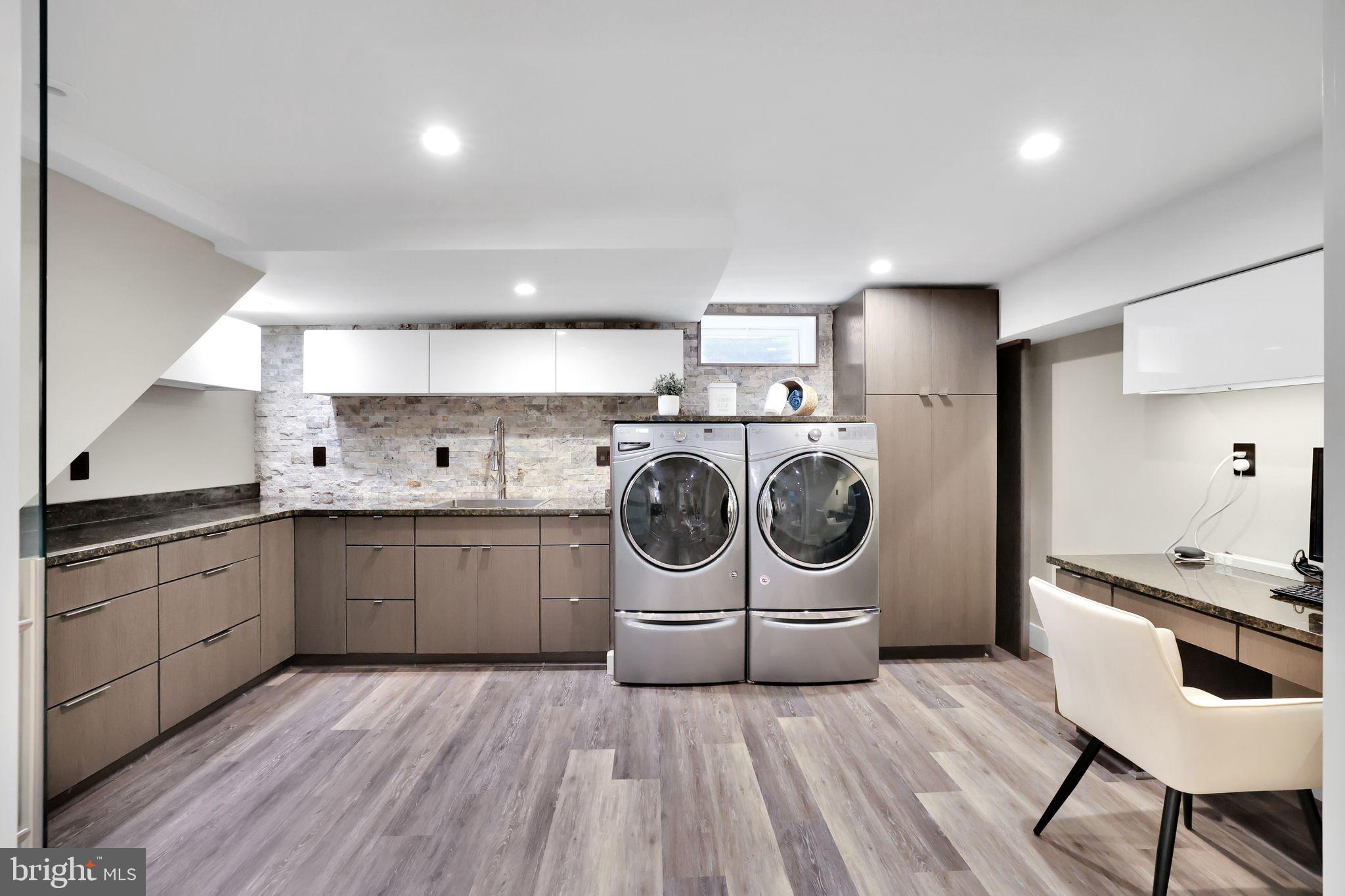 KNOLLWOOD - Residential