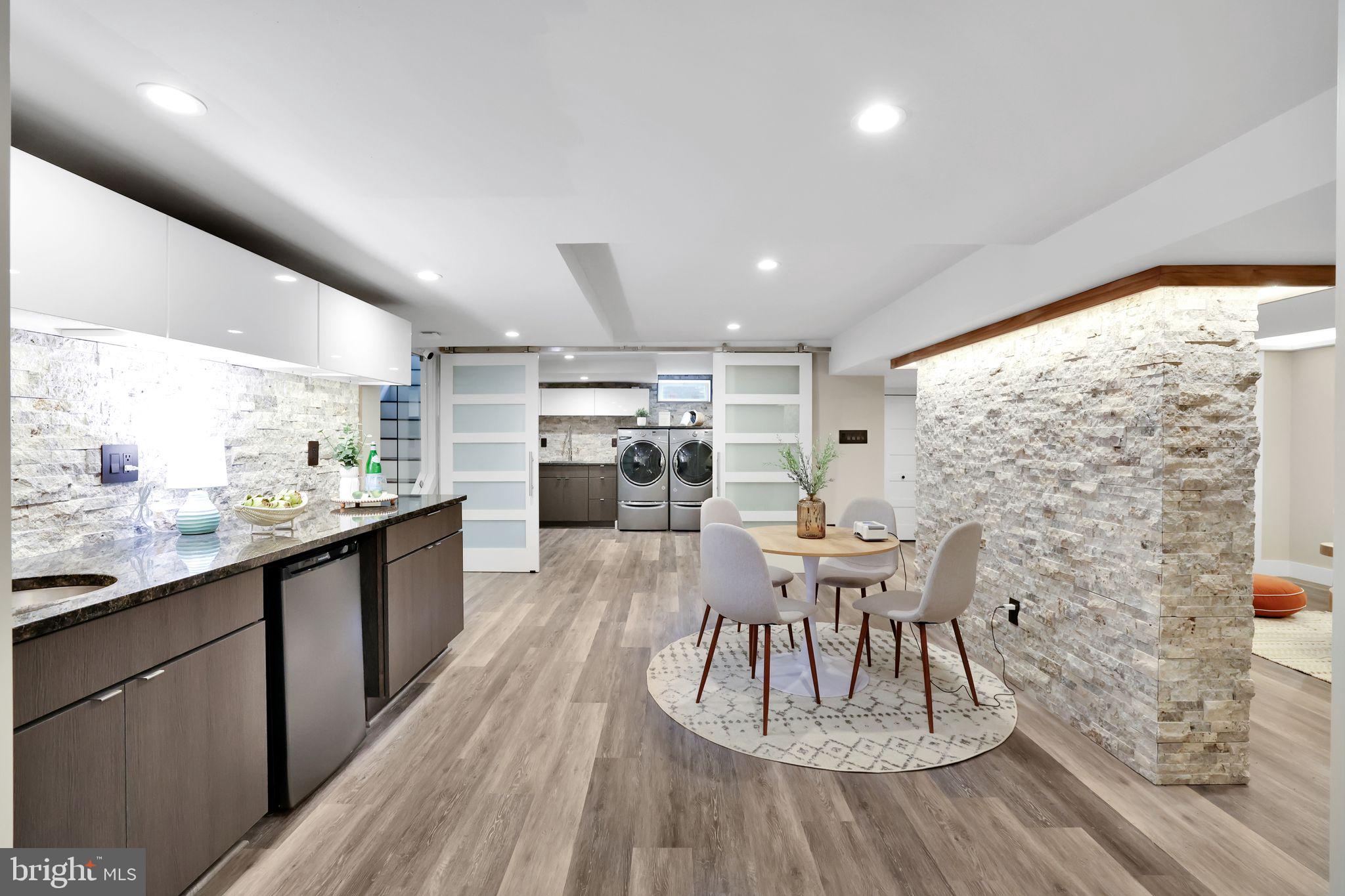 KNOLLWOOD - Residential