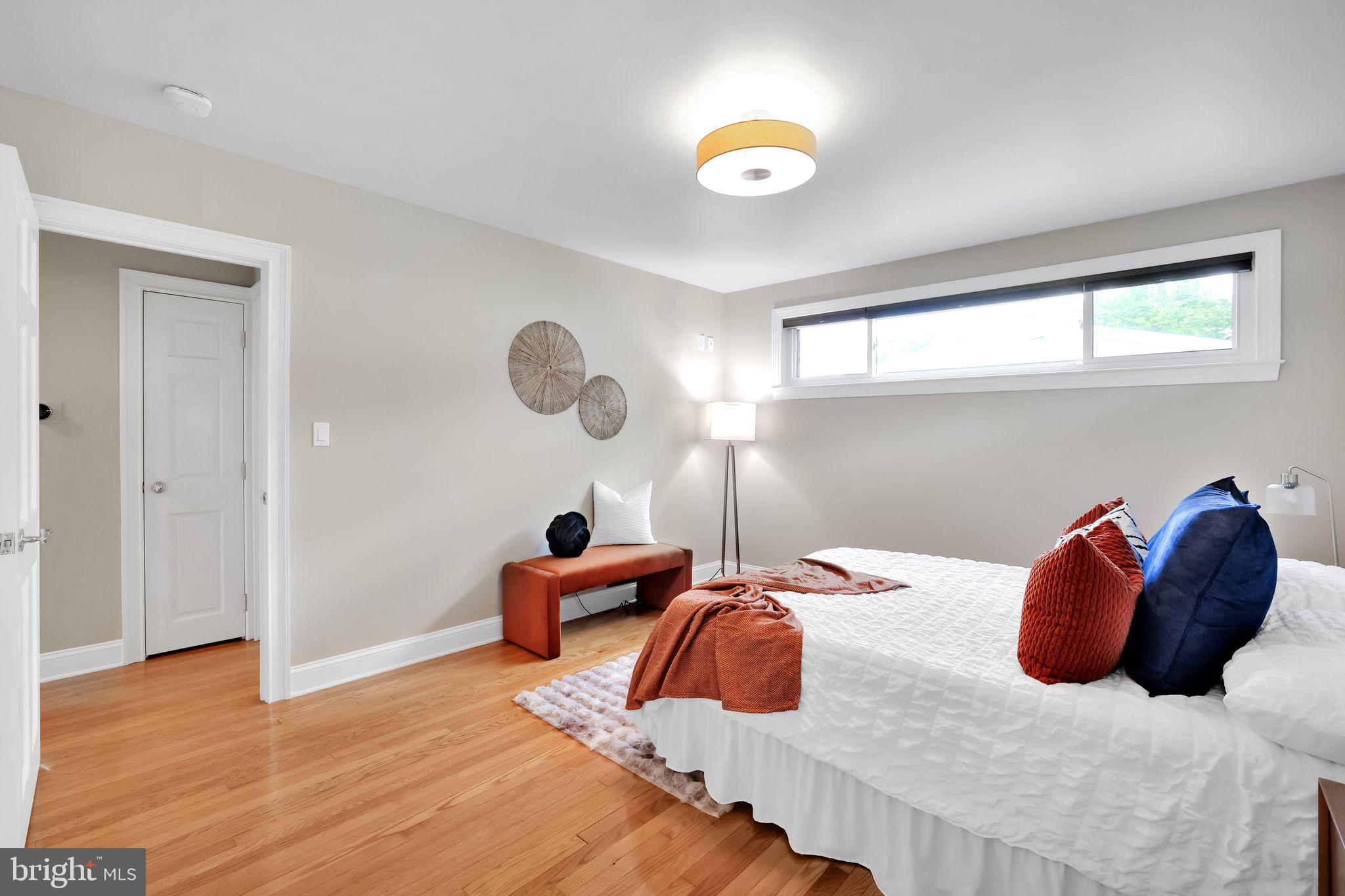 KNOLLWOOD - Residential