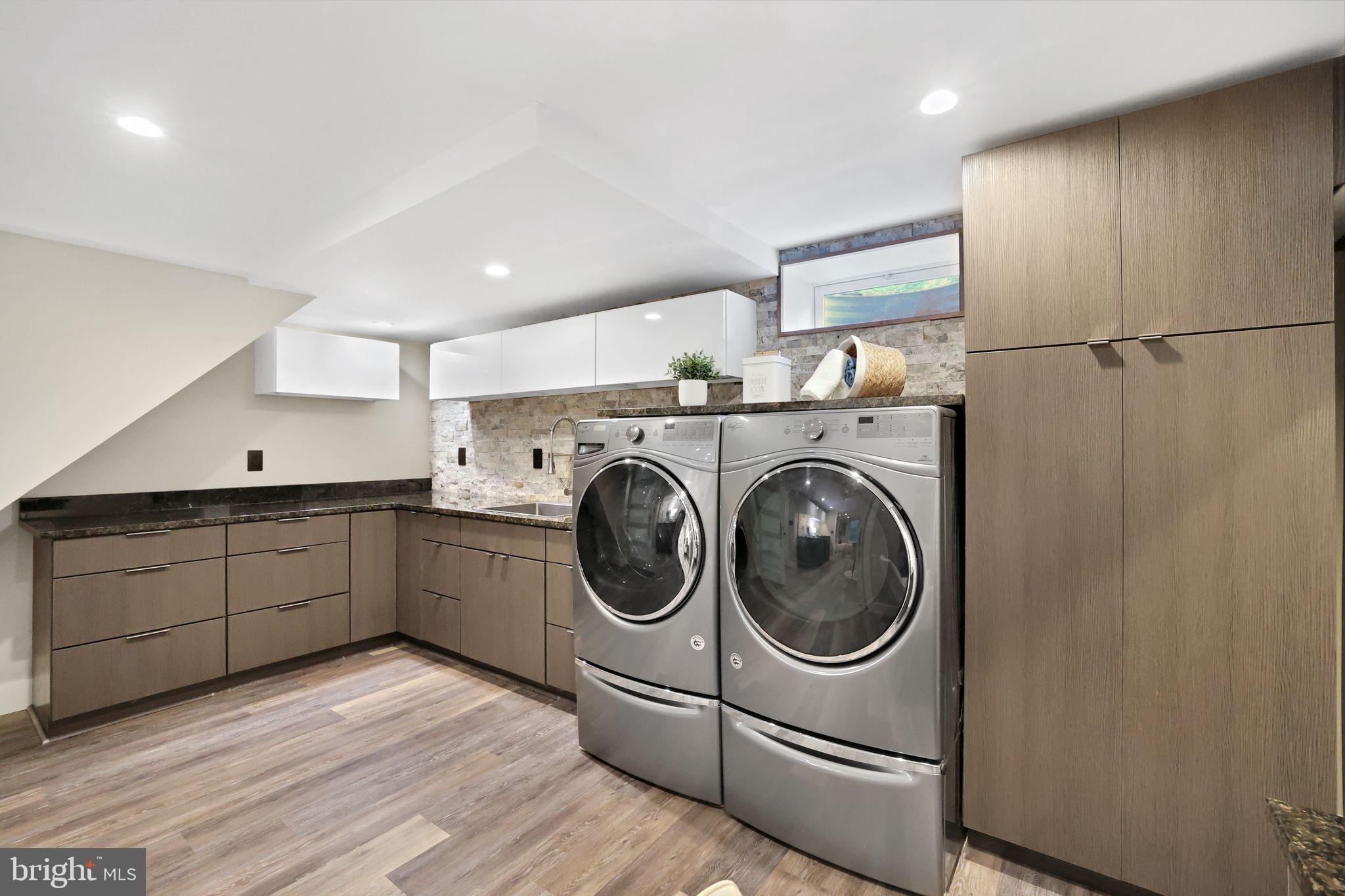 KNOLLWOOD - Residential