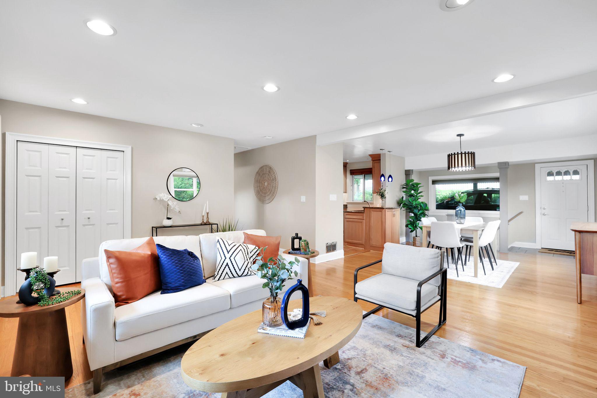 KNOLLWOOD - Residential