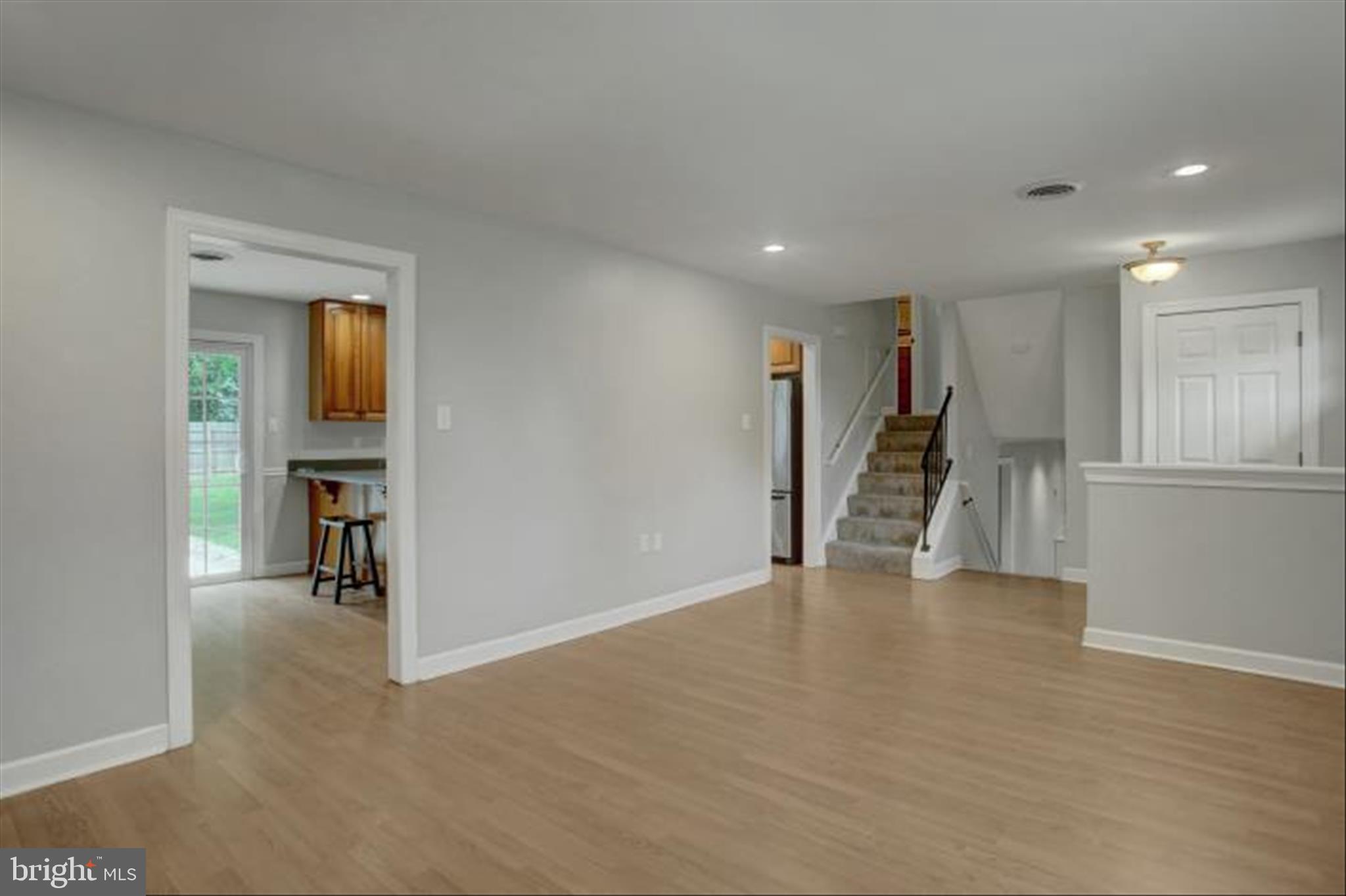 GLADE MANOR - Residential