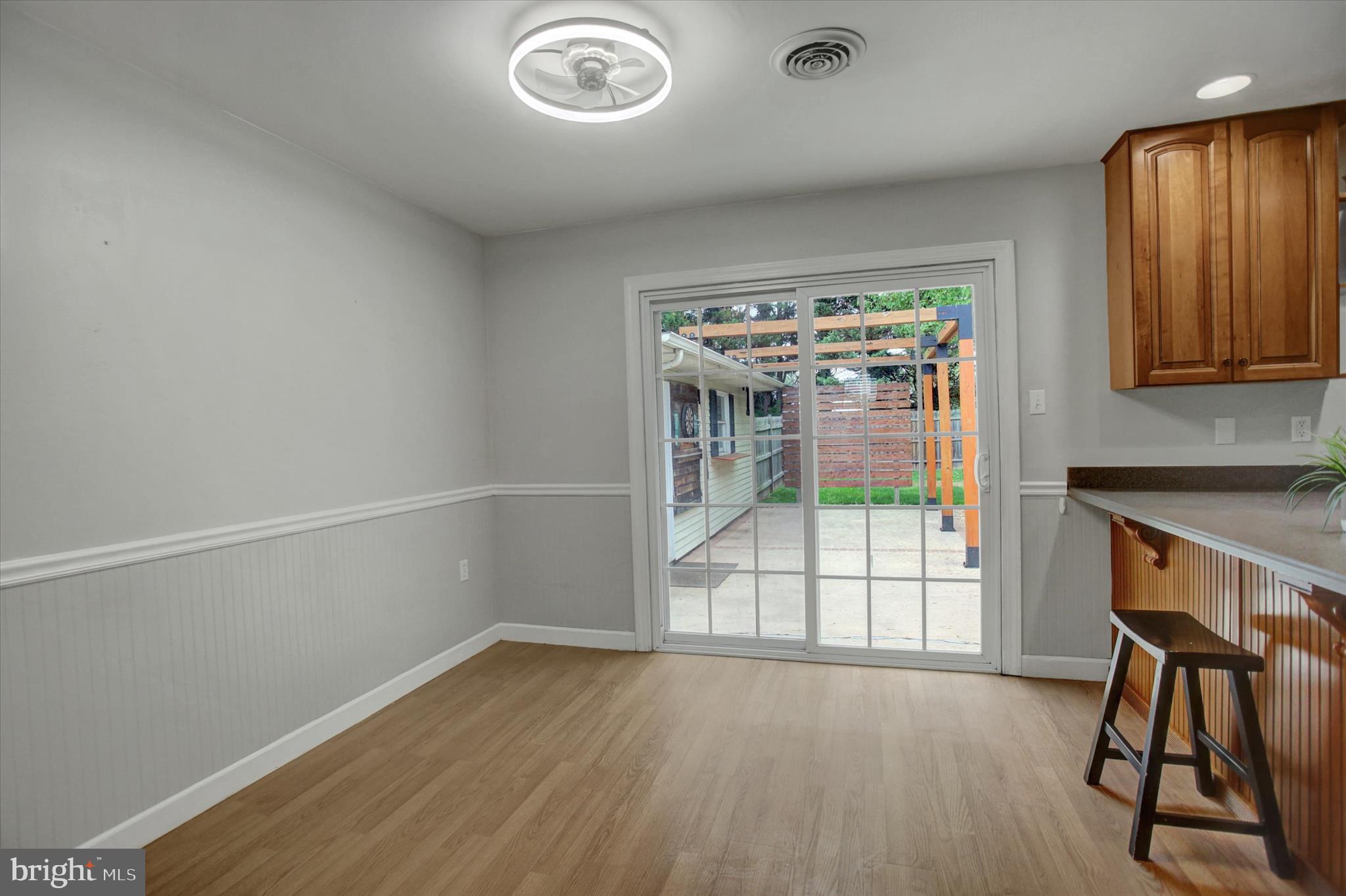 GLADE MANOR - Residential