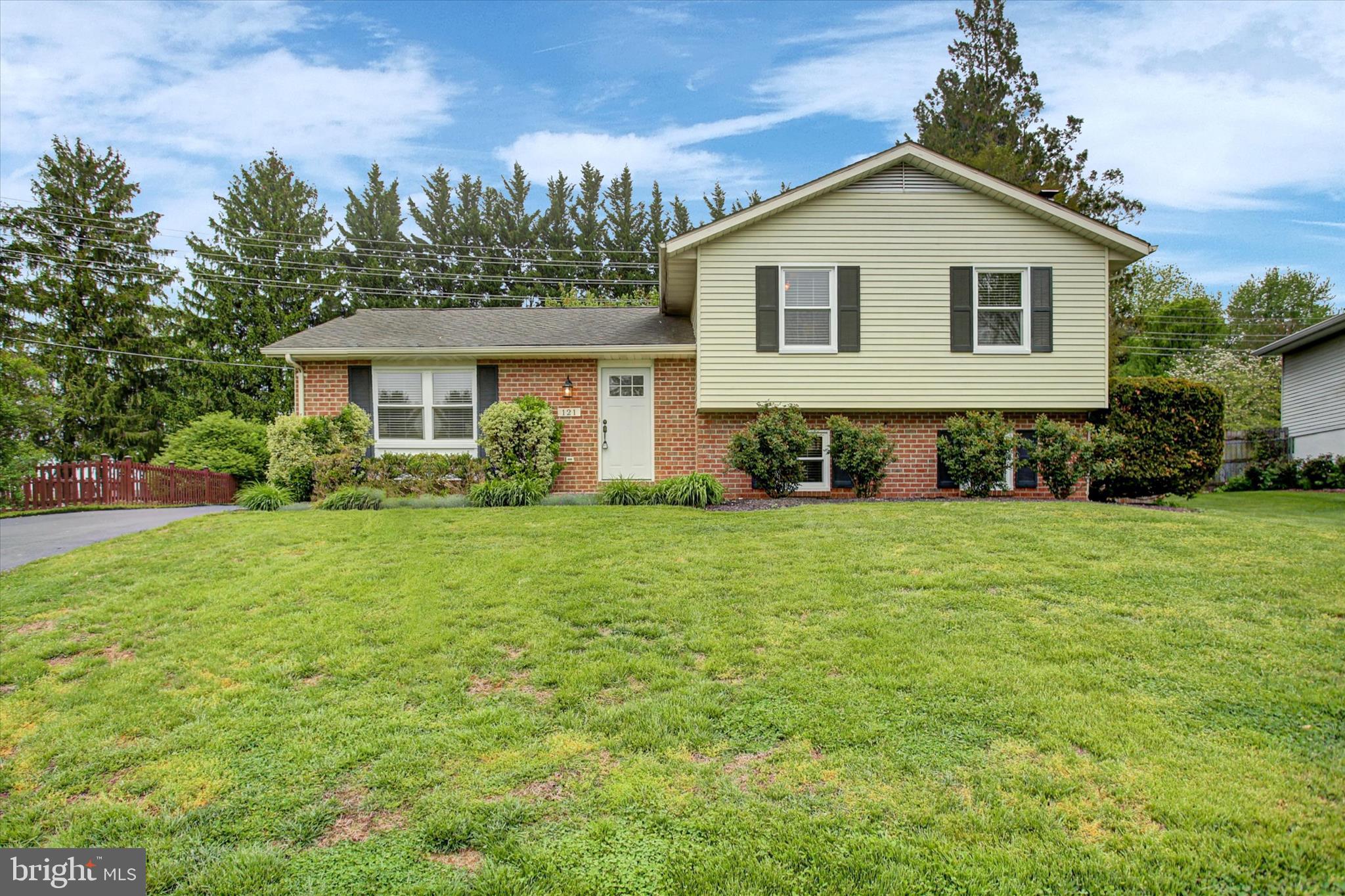 GLADE MANOR - Residential