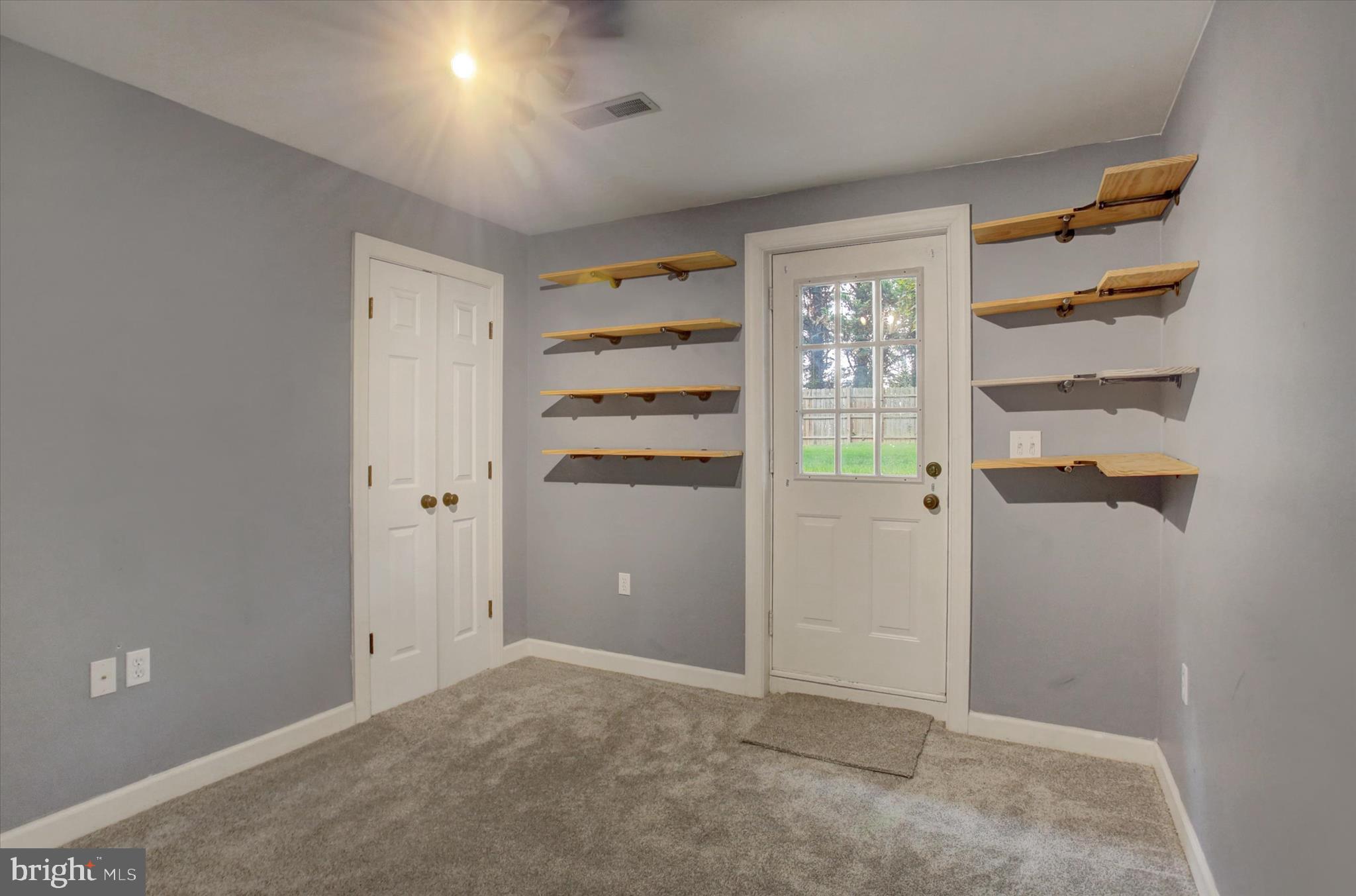 GLADE MANOR - Residential