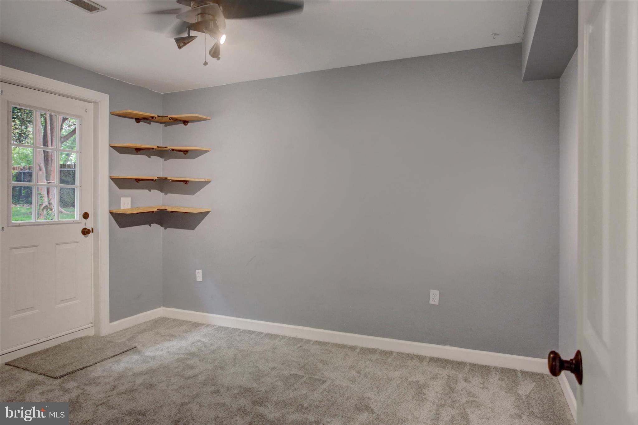 GLADE MANOR - Residential