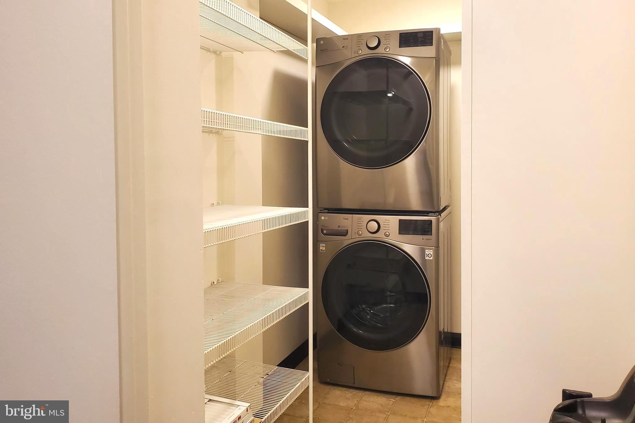 WESTLAKE PARK - Residential