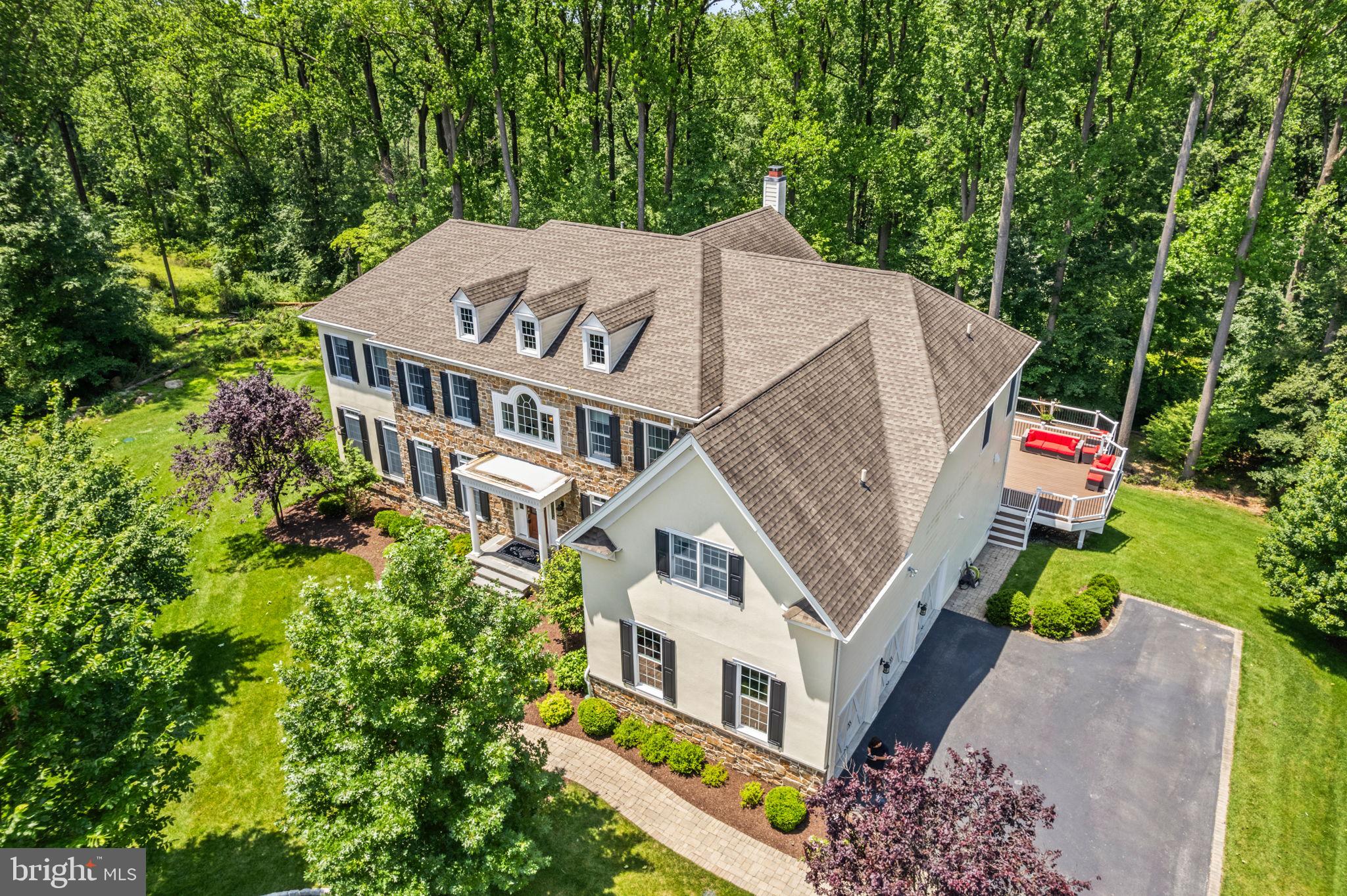 3917 WOODLAND DRIVE
