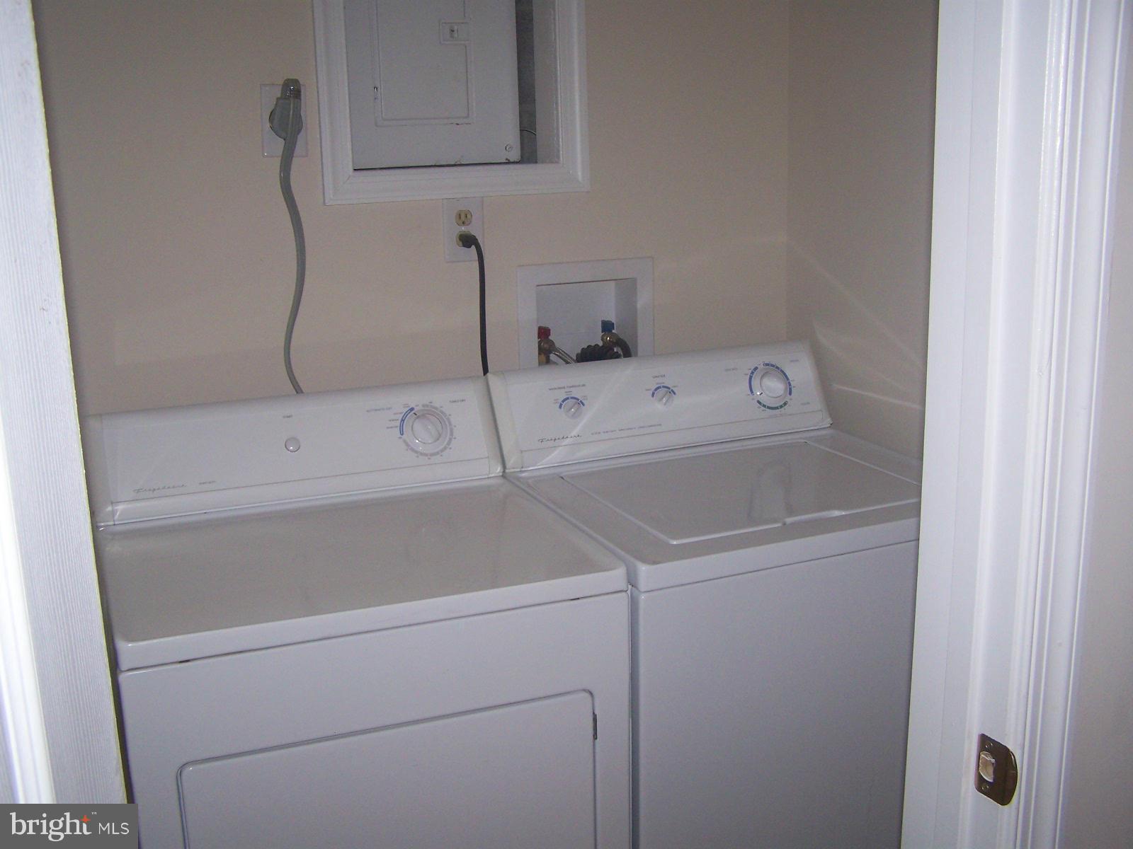 WAVERLY VILLAGE - Residential Lease