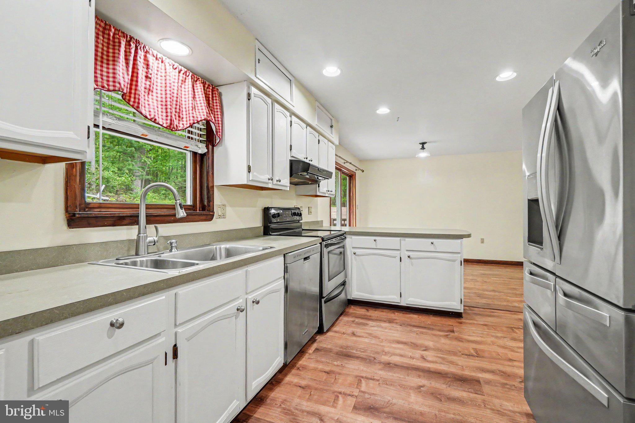 2656 ELLENDALE ROAD