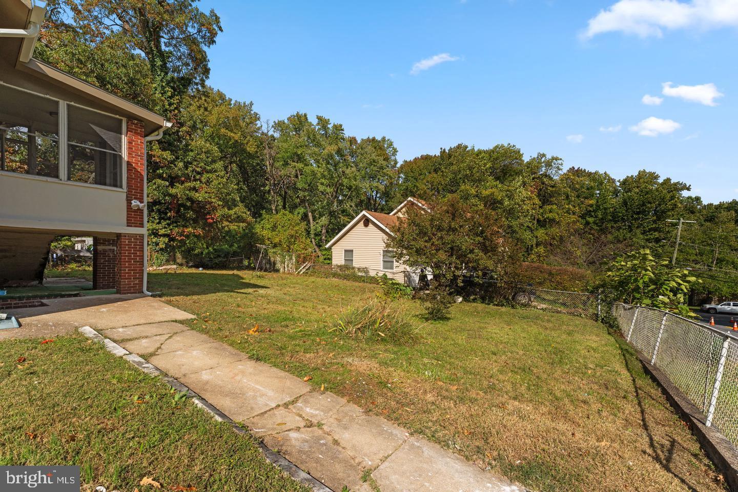 PLEASANT VALLEY - Residential Lease