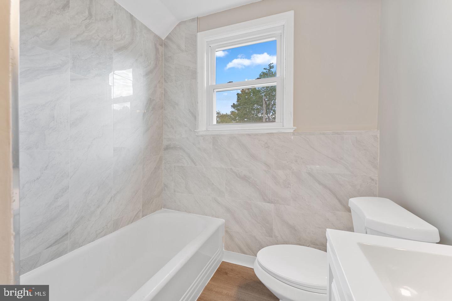 PLEASANT VALLEY - Residential Lease