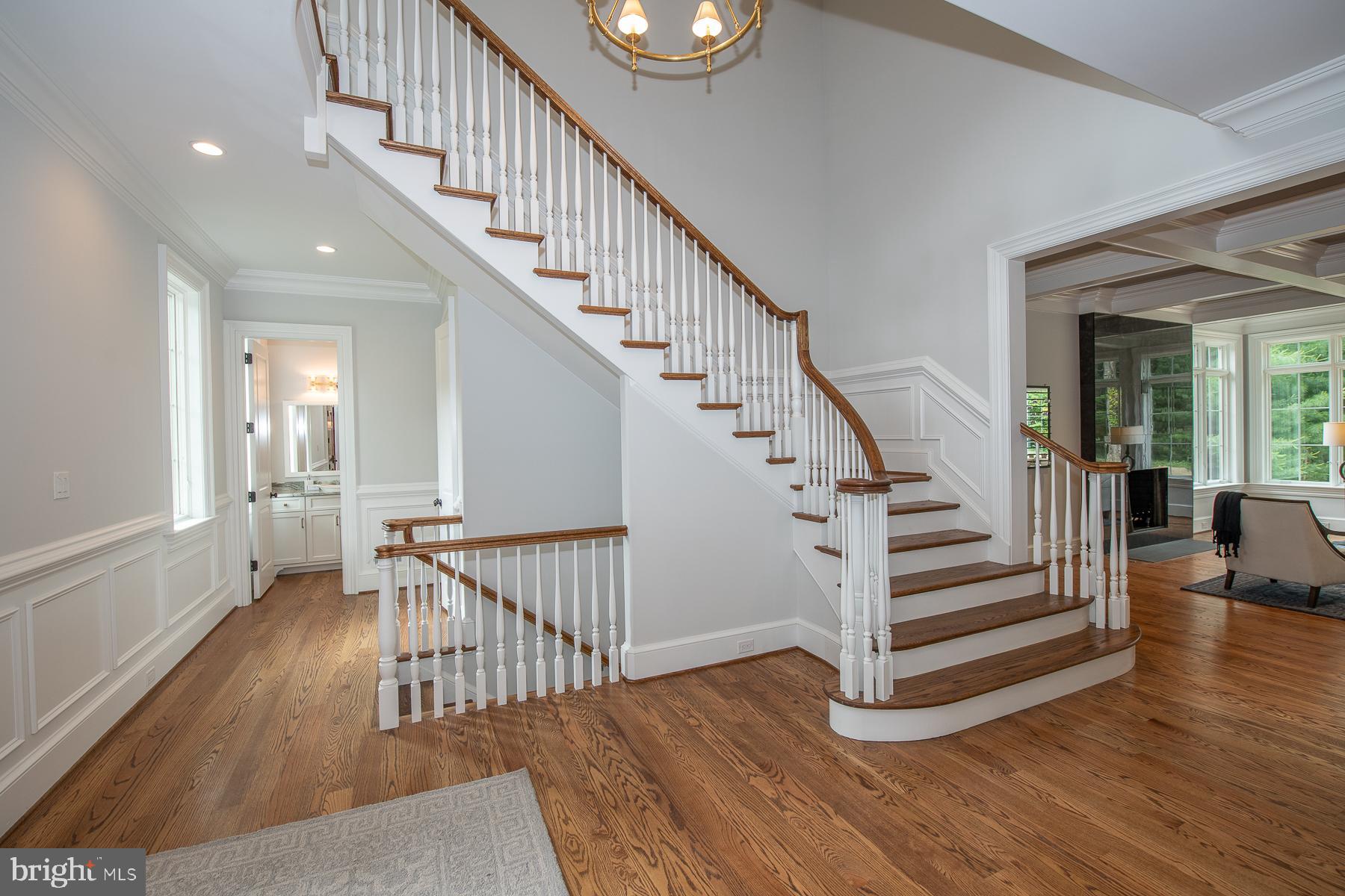 GLADWYNE - Residential