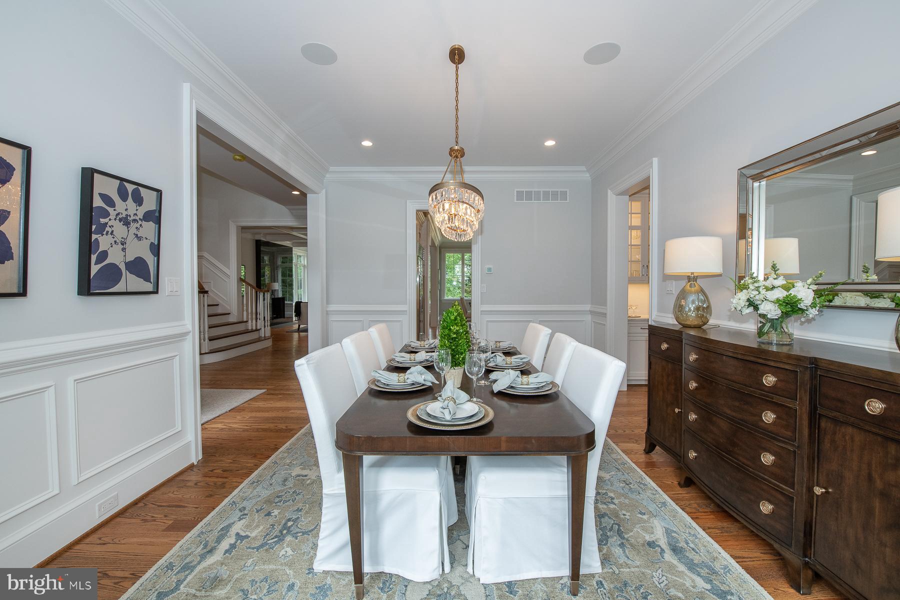 GLADWYNE - Residential