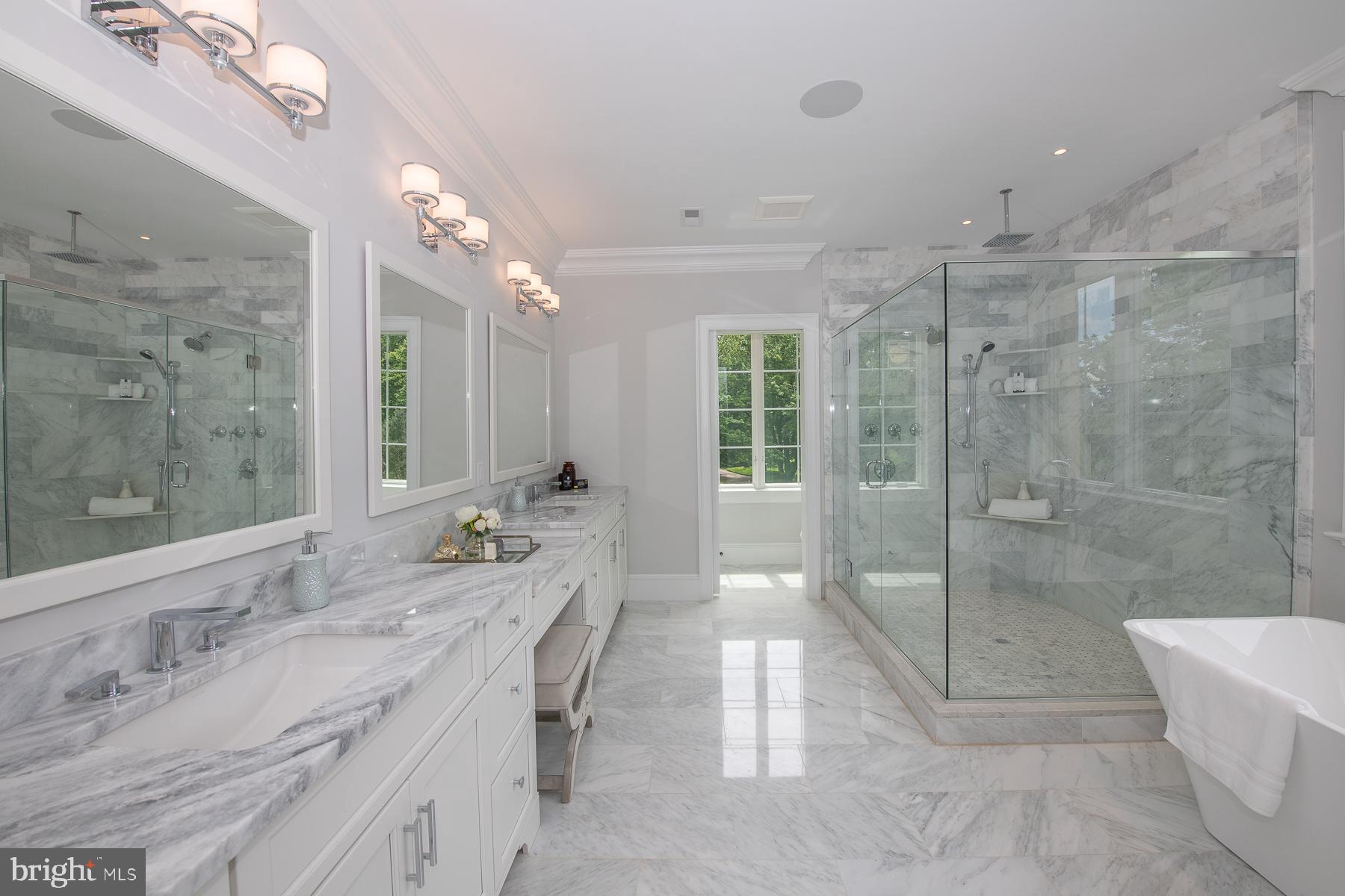 GLADWYNE - Residential