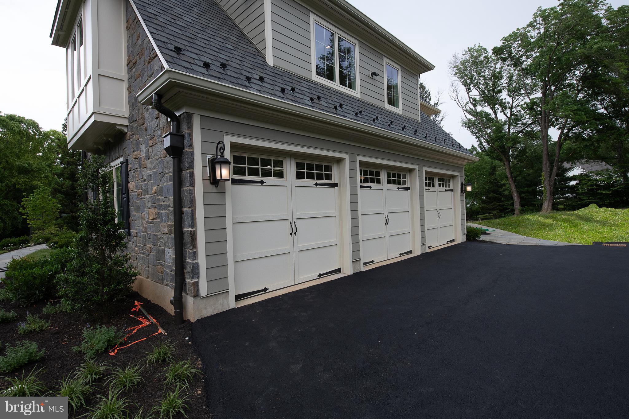 GLADWYNE - Residential