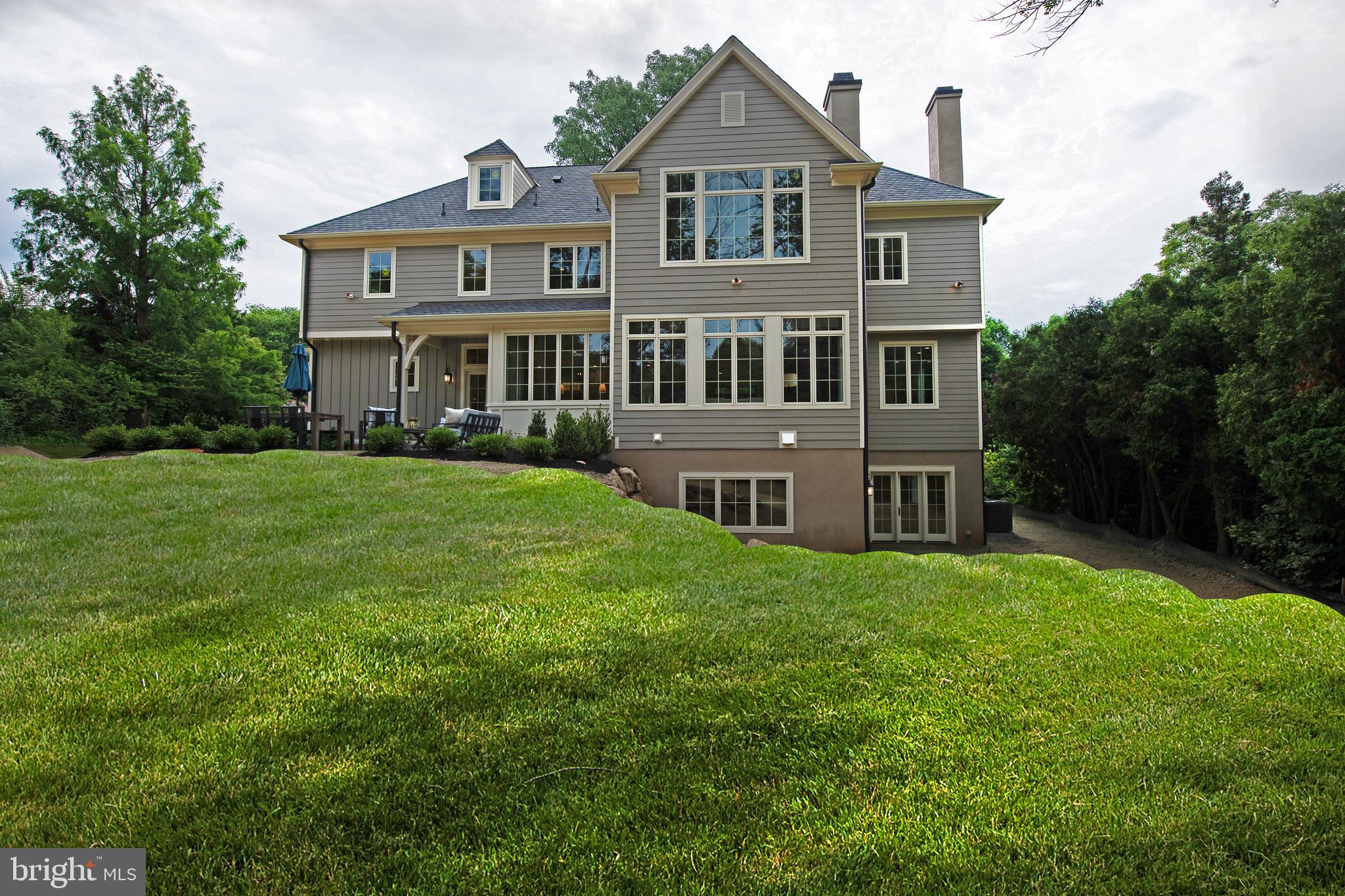 GLADWYNE - Residential