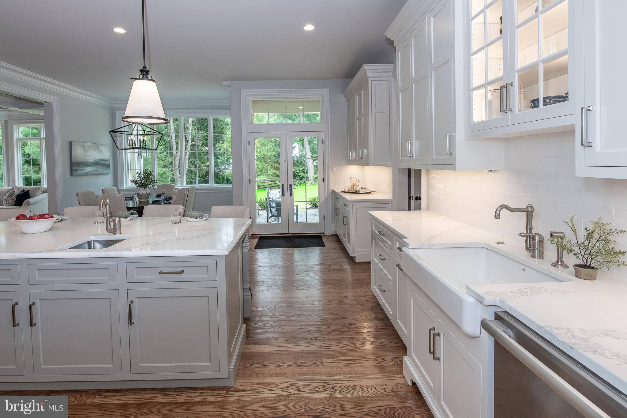 GLADWYNE - Residential