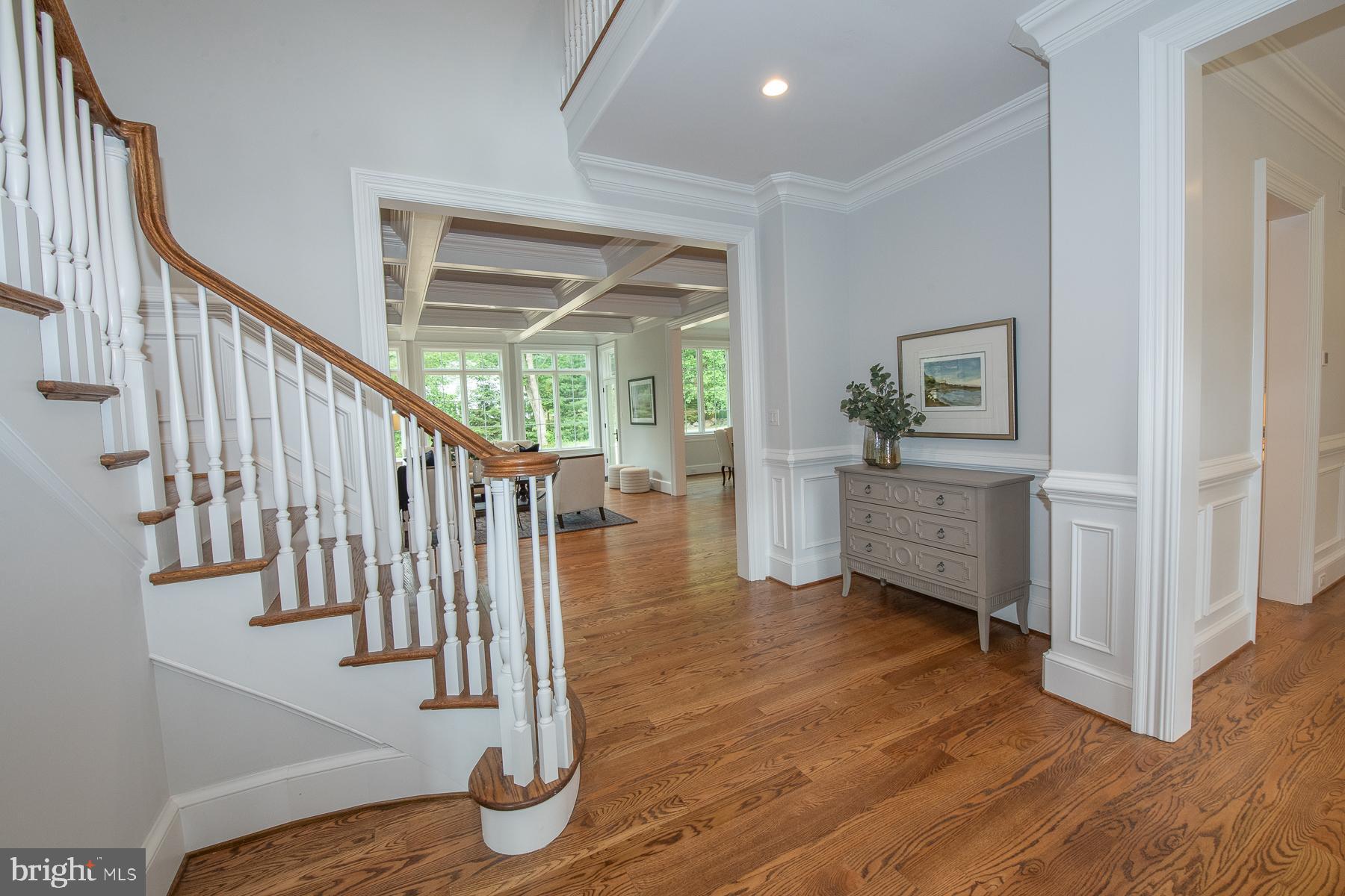 GLADWYNE - Residential